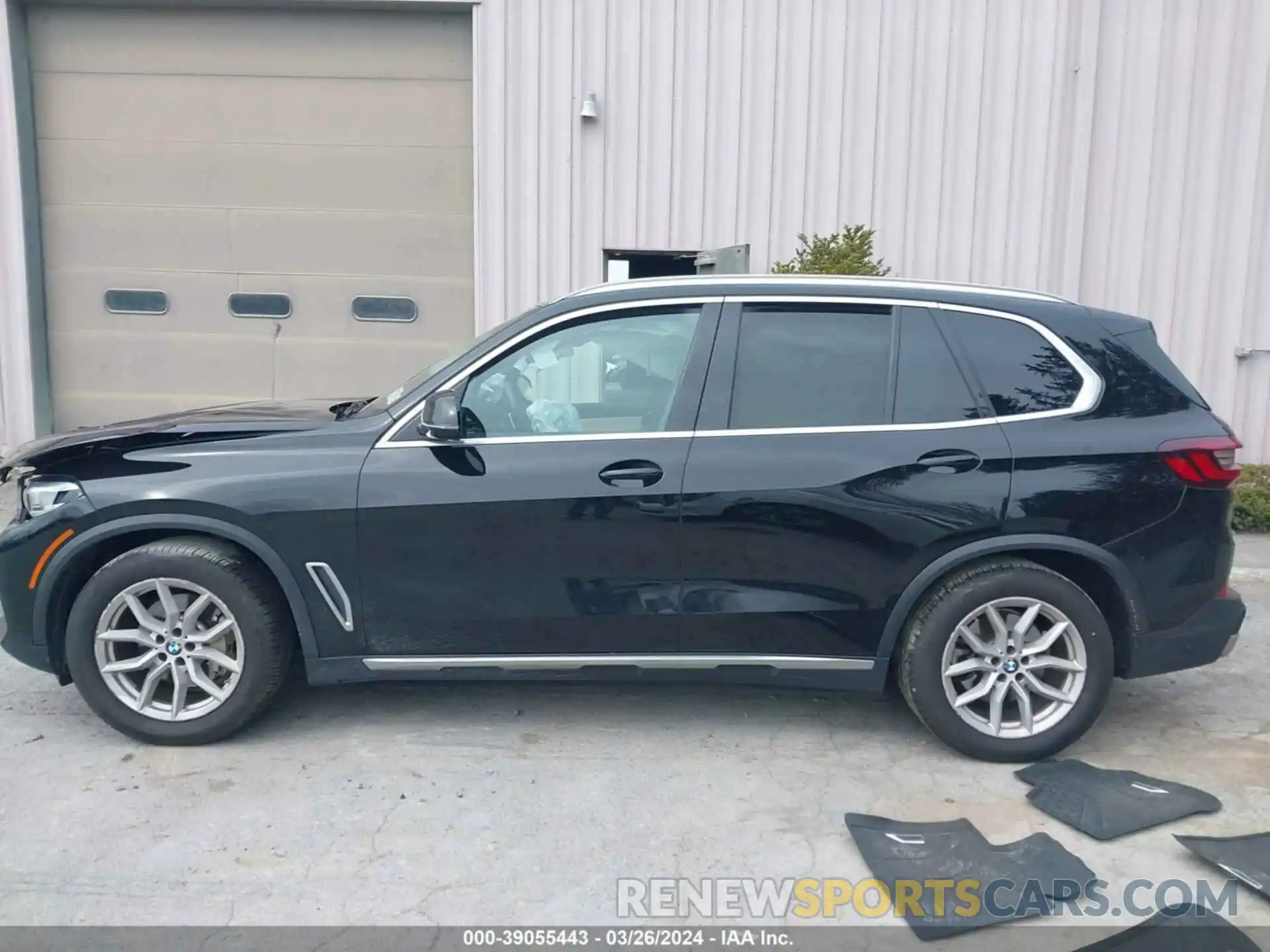 14 Photograph of a damaged car 5UXCR6C02M9D76252 BMW X5 2021