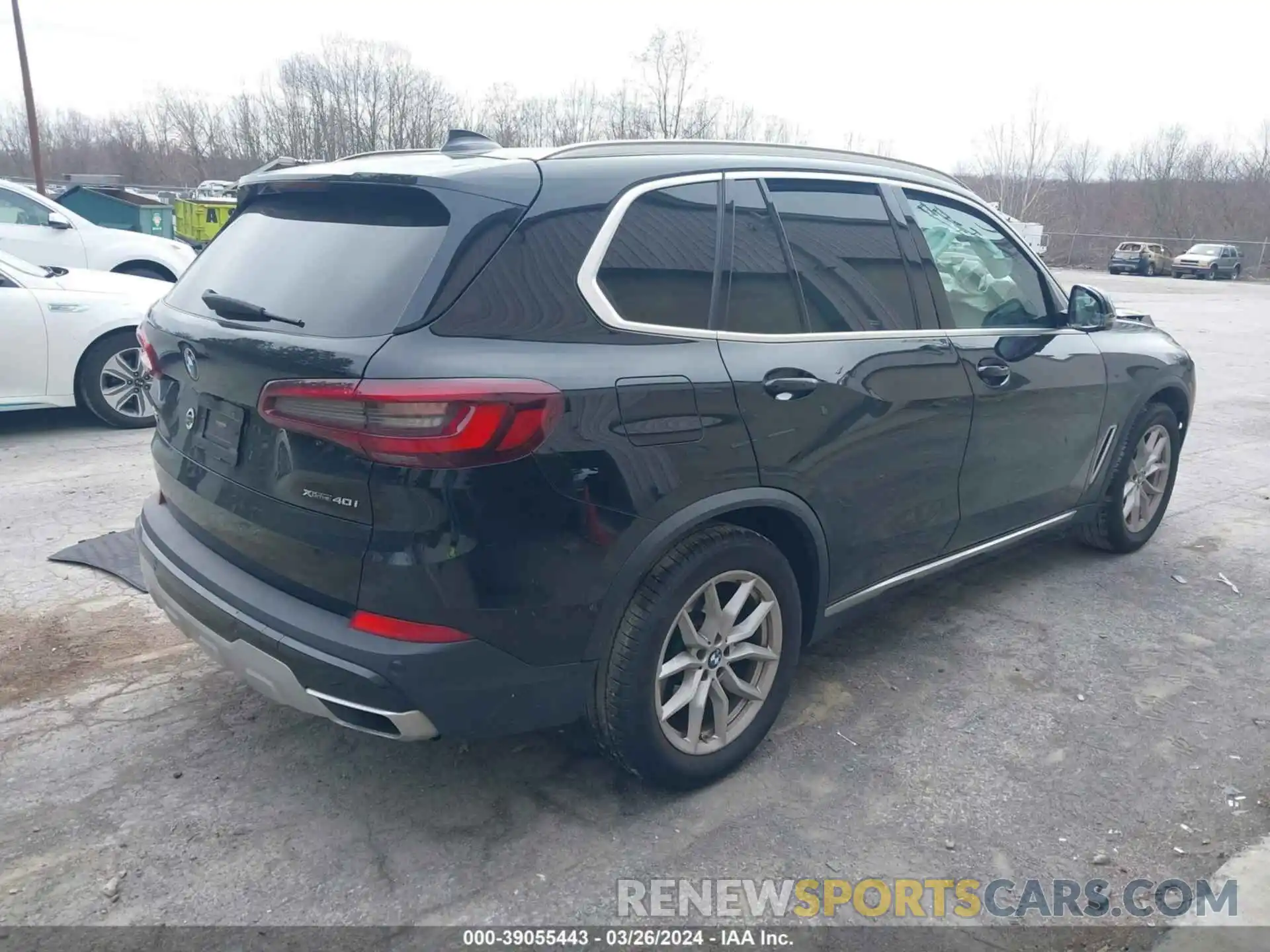 4 Photograph of a damaged car 5UXCR6C02M9D76252 BMW X5 2021