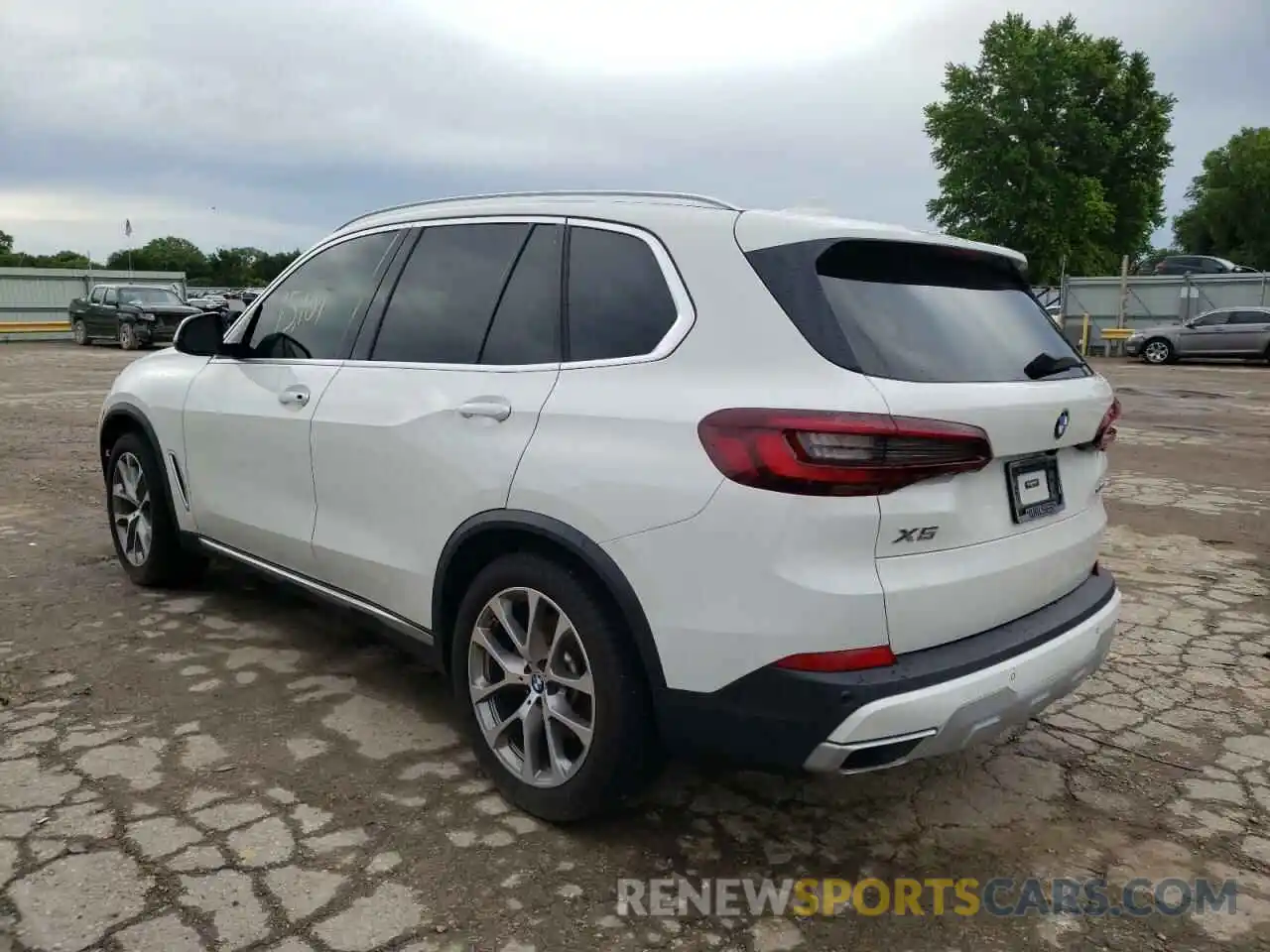 3 Фотография поврежденного автомобиля 5UXCR6C02M9F03730 BMW X5 2021