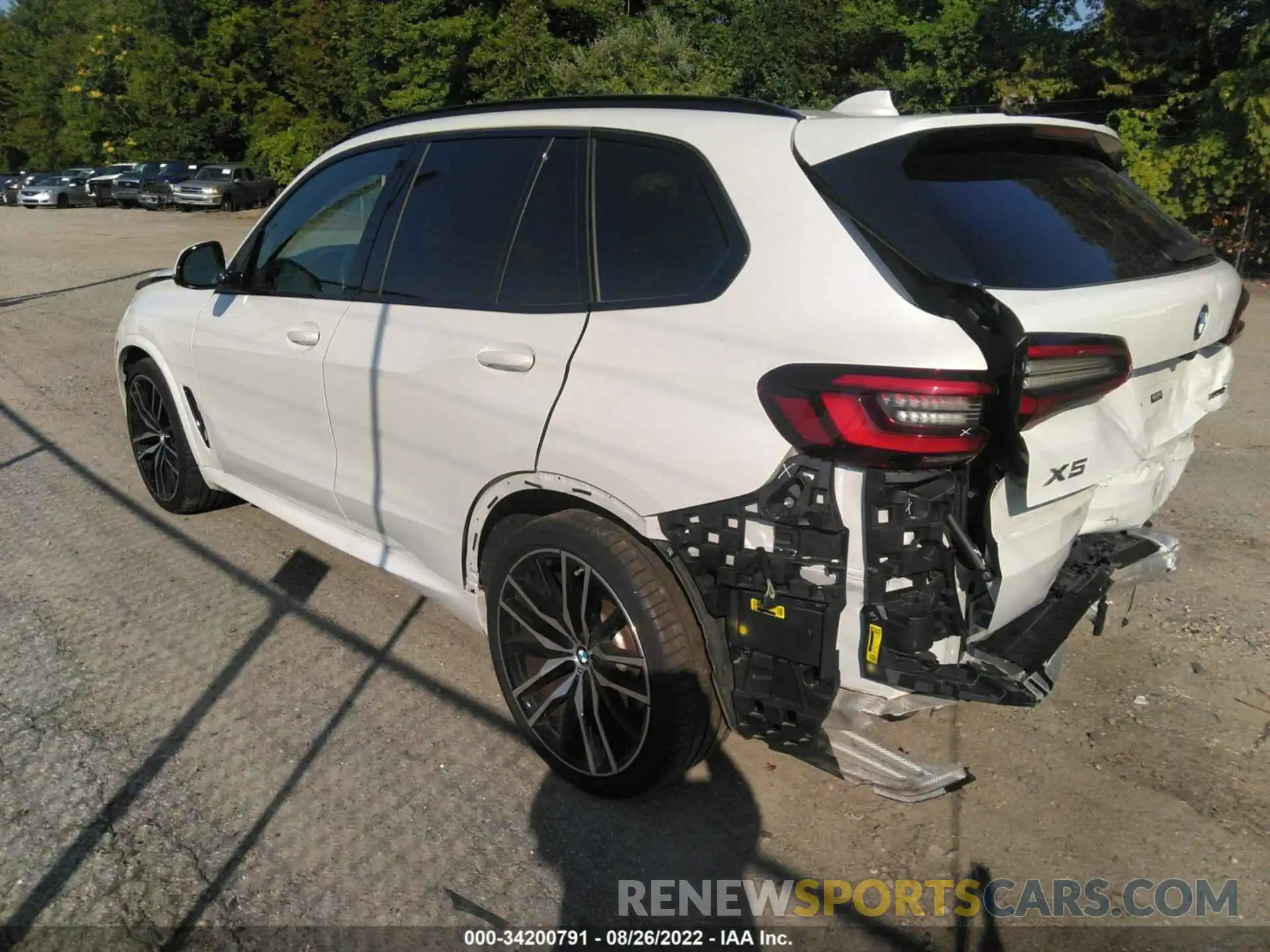 3 Photograph of a damaged car 5UXCR6C02M9F88875 BMW X5 2021