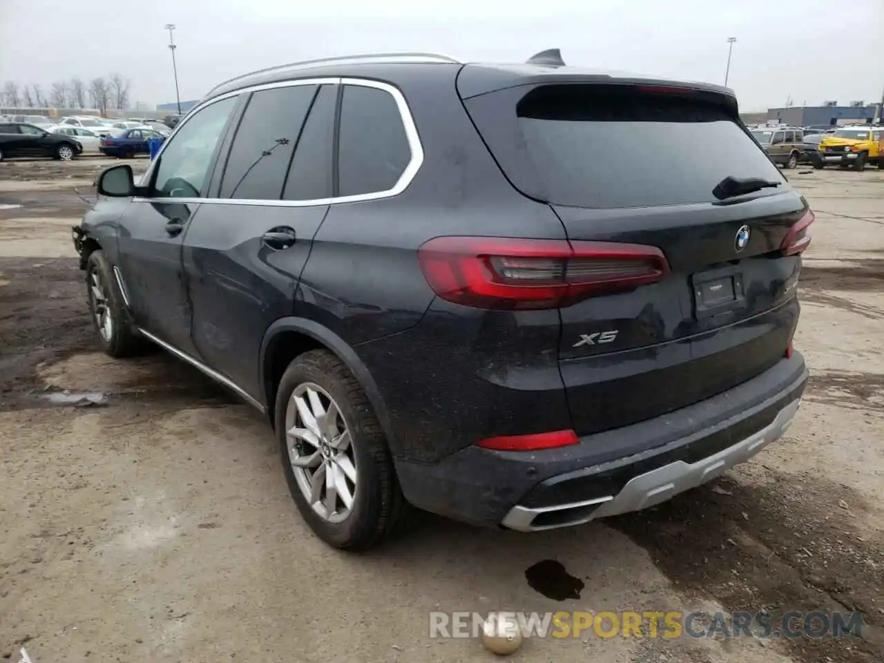 3 Photograph of a damaged car 5UXCR6C02M9G02290 BMW X5 2021