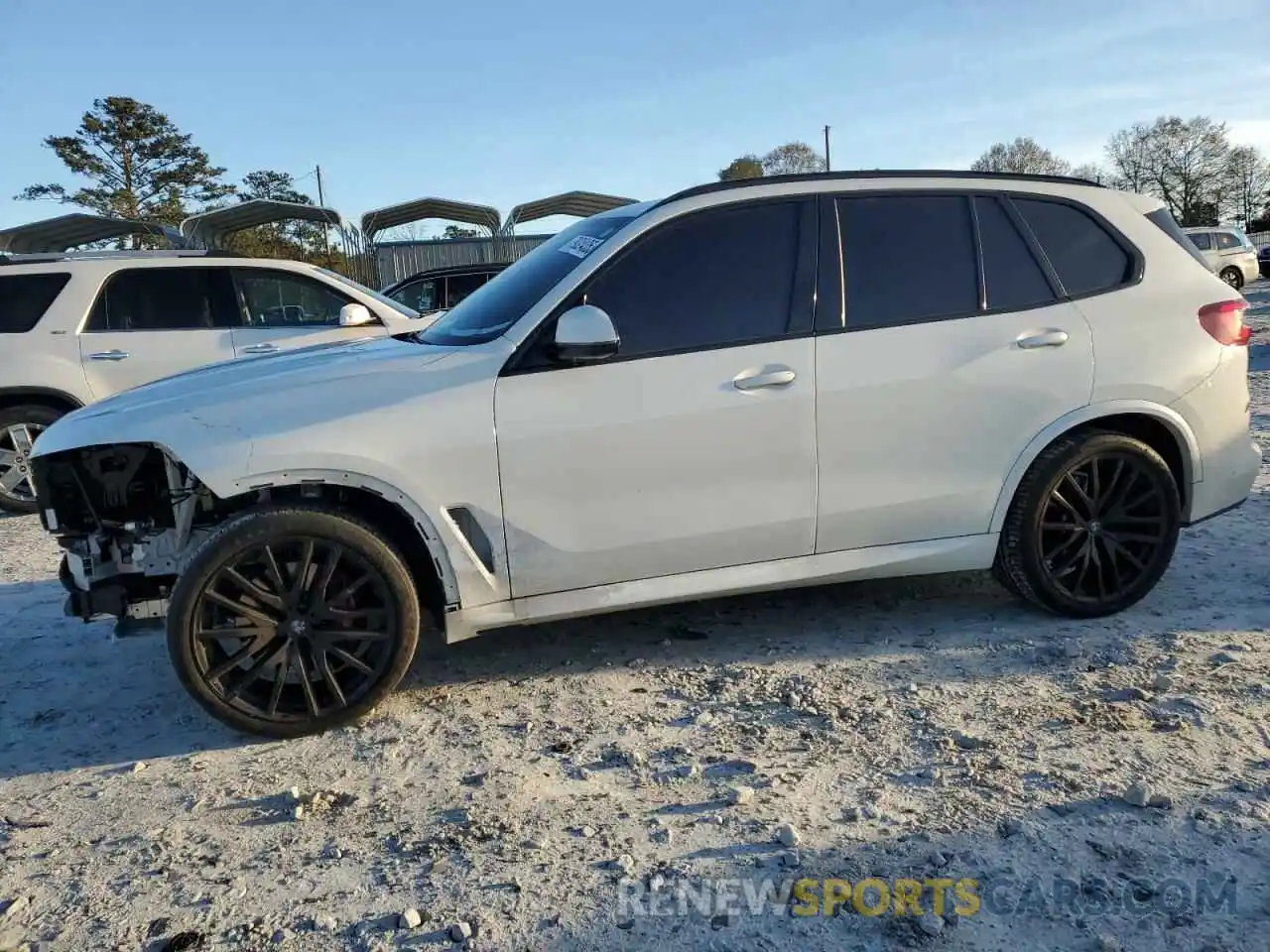 1 Photograph of a damaged car 5UXCR6C02M9G21597 BMW X5 2021