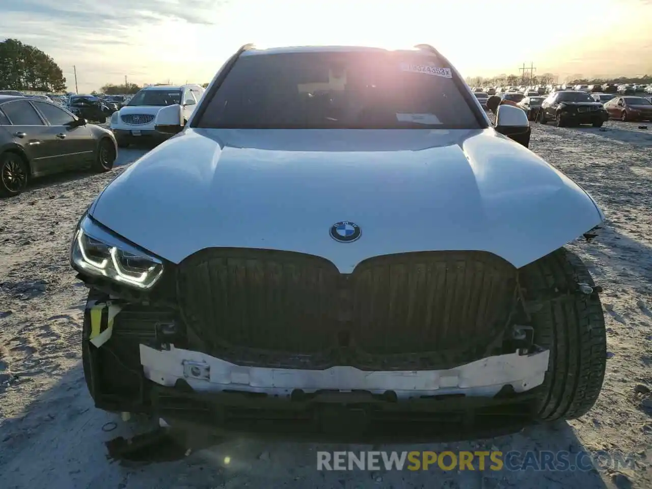 5 Photograph of a damaged car 5UXCR6C02M9G21597 BMW X5 2021