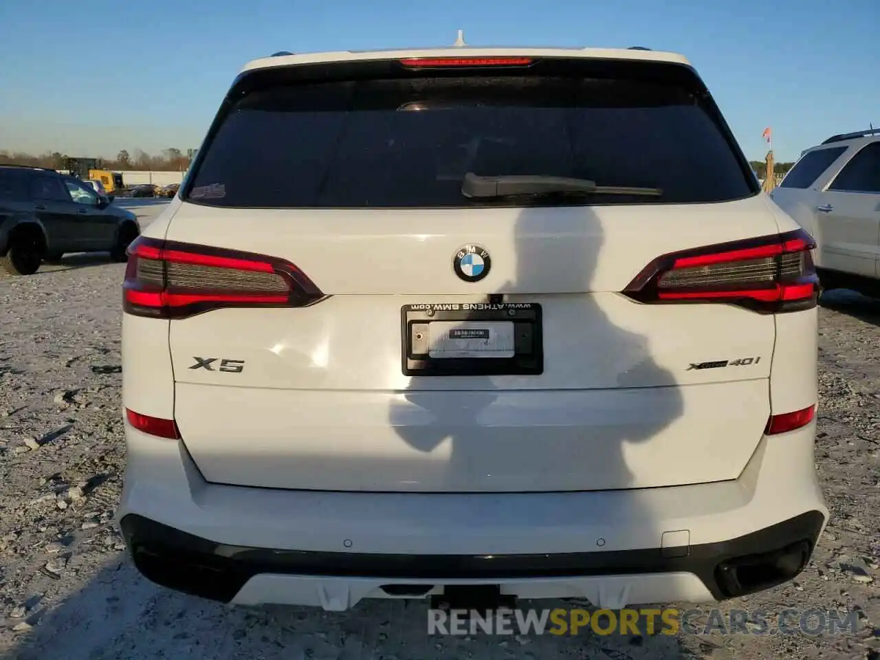 6 Photograph of a damaged car 5UXCR6C02M9G21597 BMW X5 2021