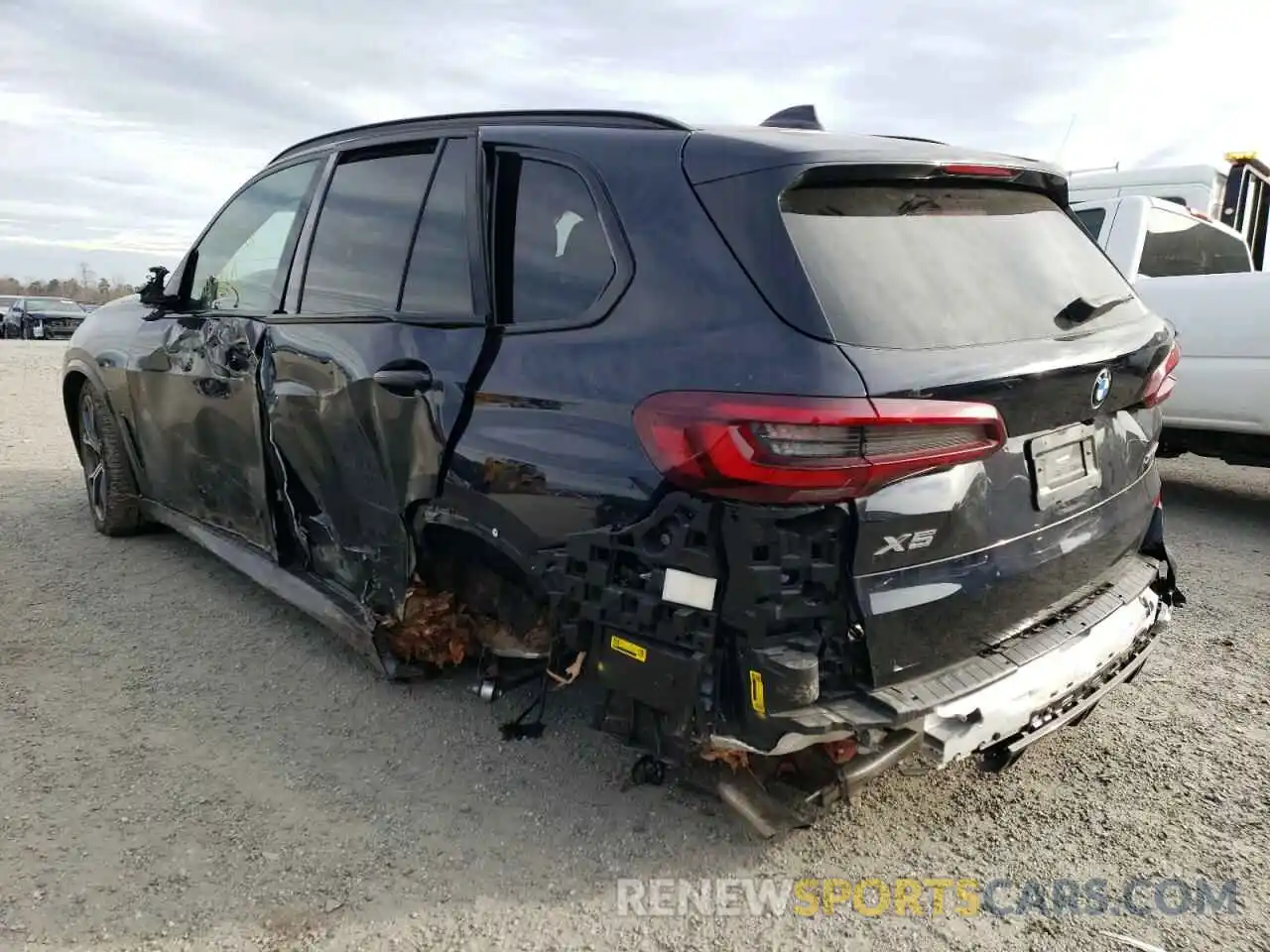 3 Photograph of a damaged car 5UXCR6C02M9H29489 BMW X5 2021