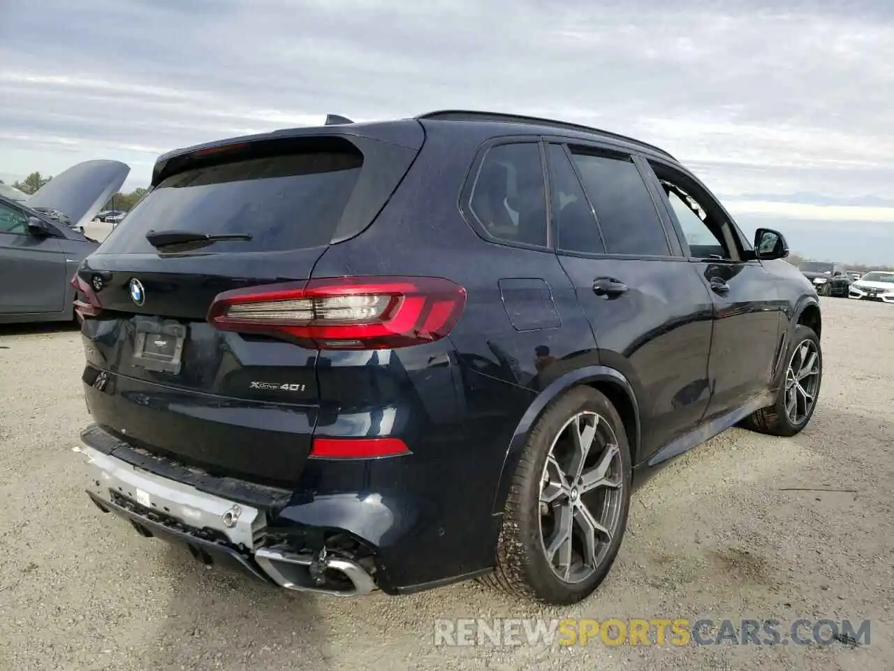 4 Photograph of a damaged car 5UXCR6C02M9H29489 BMW X5 2021