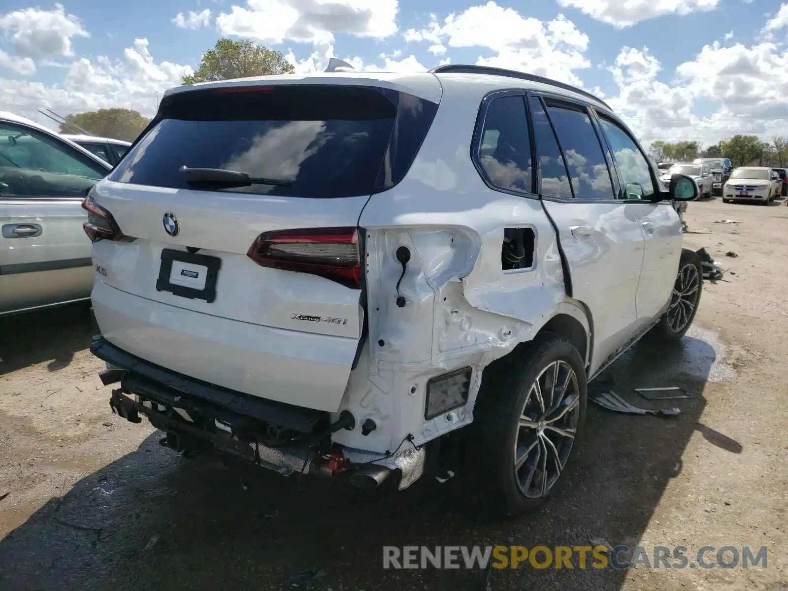 4 Photograph of a damaged car 5UXCR6C03M9F03784 BMW X5 2021