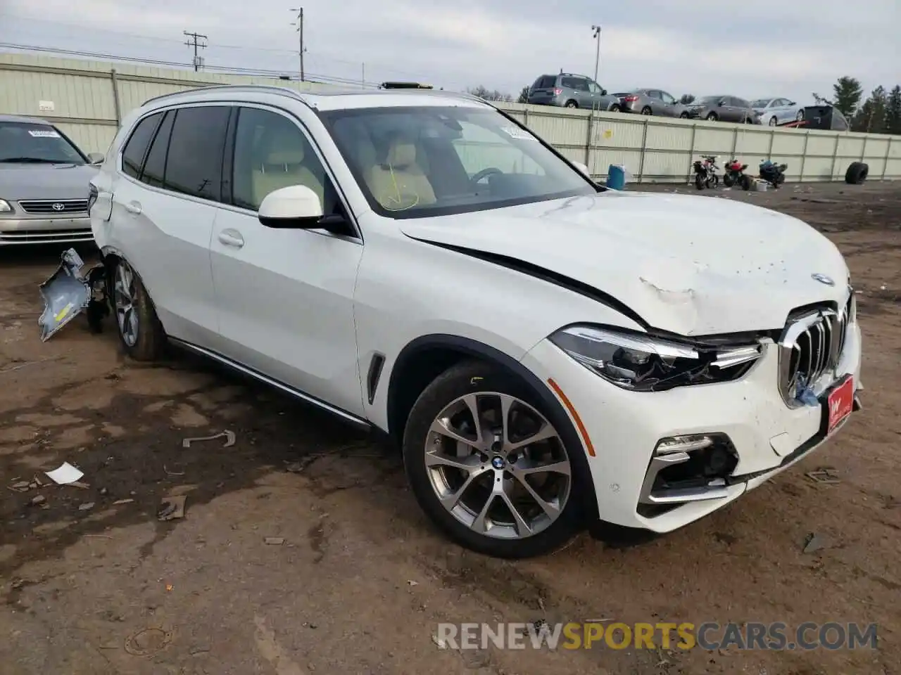 1 Фотография поврежденного автомобиля 5UXCR6C03M9F92210 BMW X5 2021