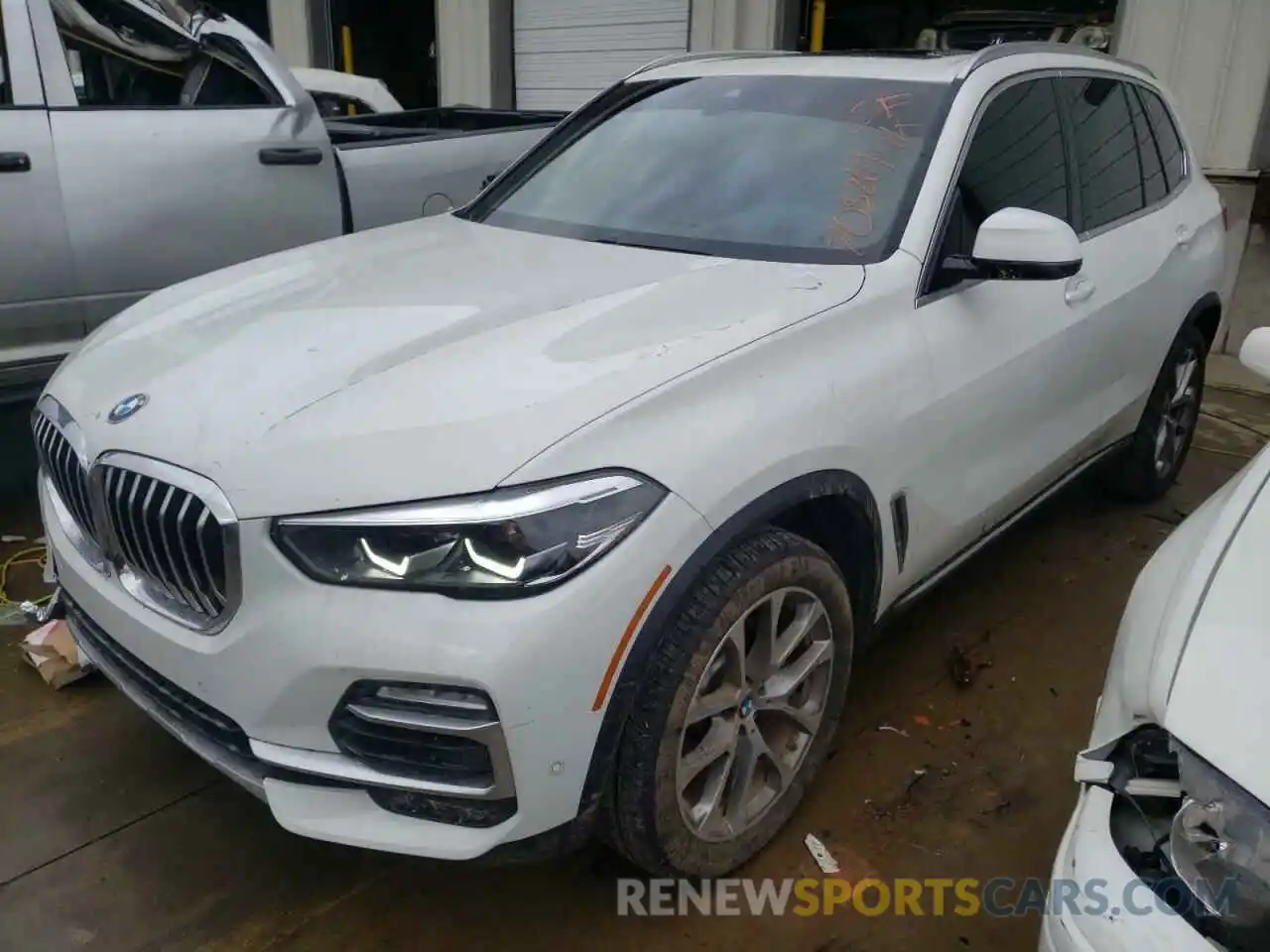 2 Фотография поврежденного автомобиля 5UXCR6C03M9G52955 BMW X5 2021