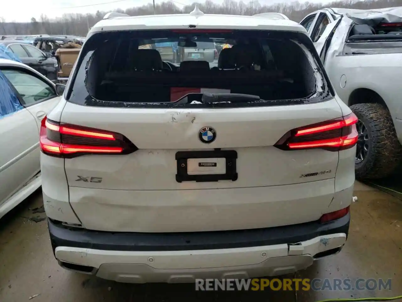 9 Фотография поврежденного автомобиля 5UXCR6C03M9G52955 BMW X5 2021