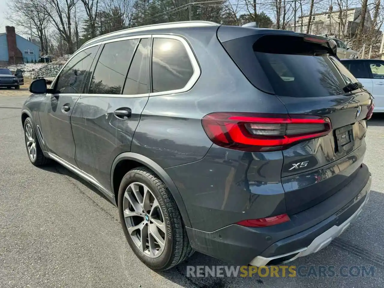 2 Photograph of a damaged car 5UXCR6C03M9G95577 BMW X5 2021