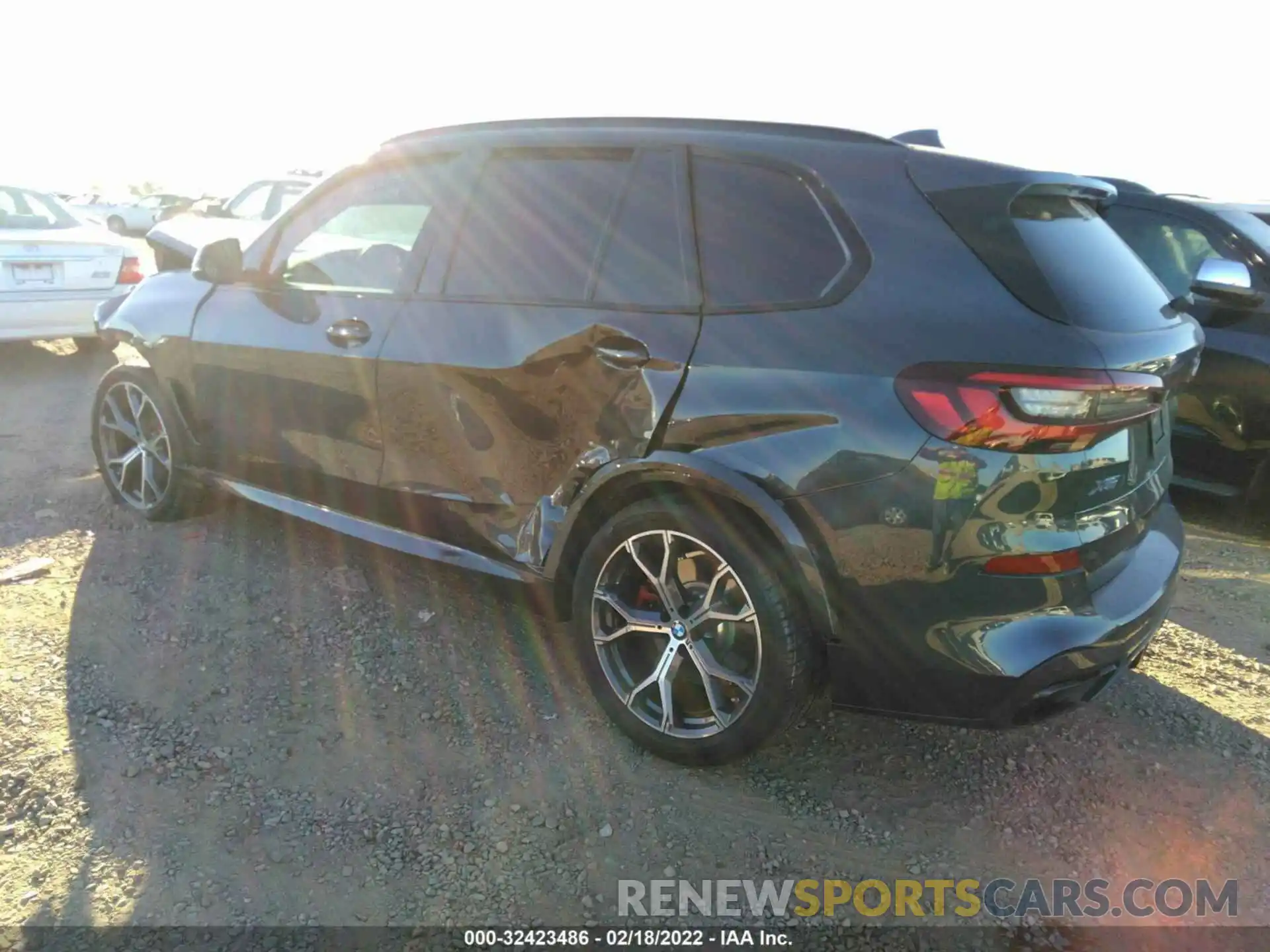 3 Photograph of a damaged car 5UXCR6C04M9E66261 BMW X5 2021