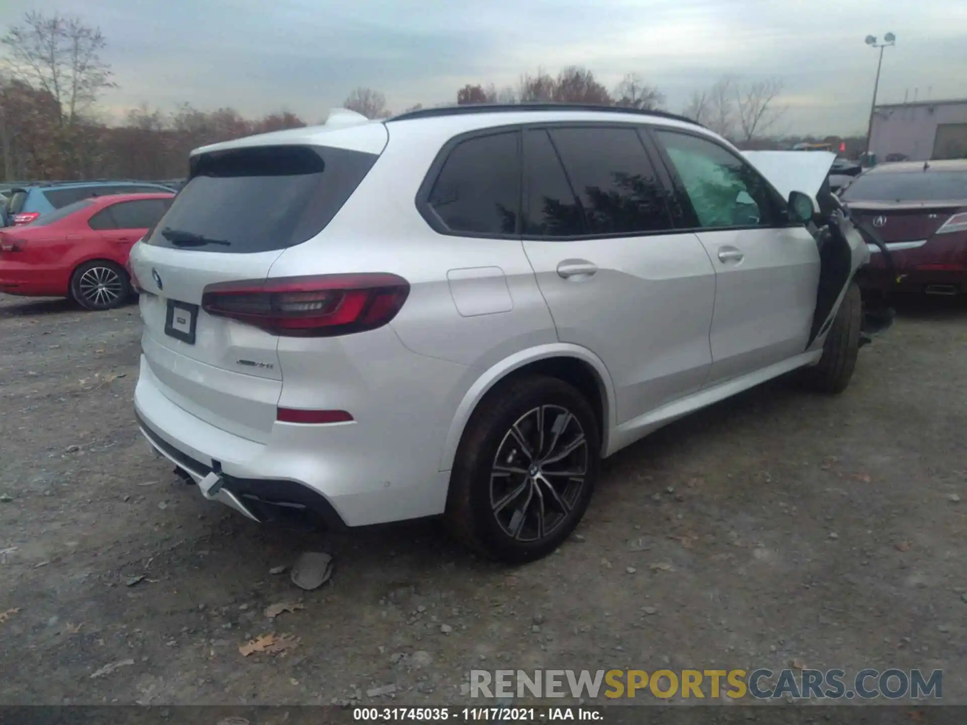 4 Фотография поврежденного автомобиля 5UXCR6C04M9F50807 BMW X5 2021