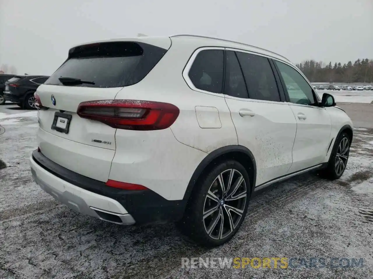 4 Photograph of a damaged car 5UXCR6C04M9F97142 BMW X5 2021