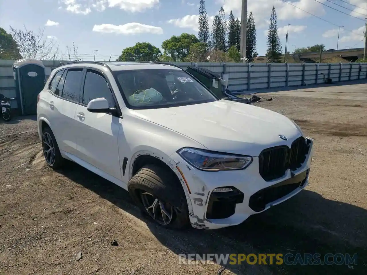 1 Photograph of a damaged car 5UXCR6C04M9G29314 BMW X5 2021