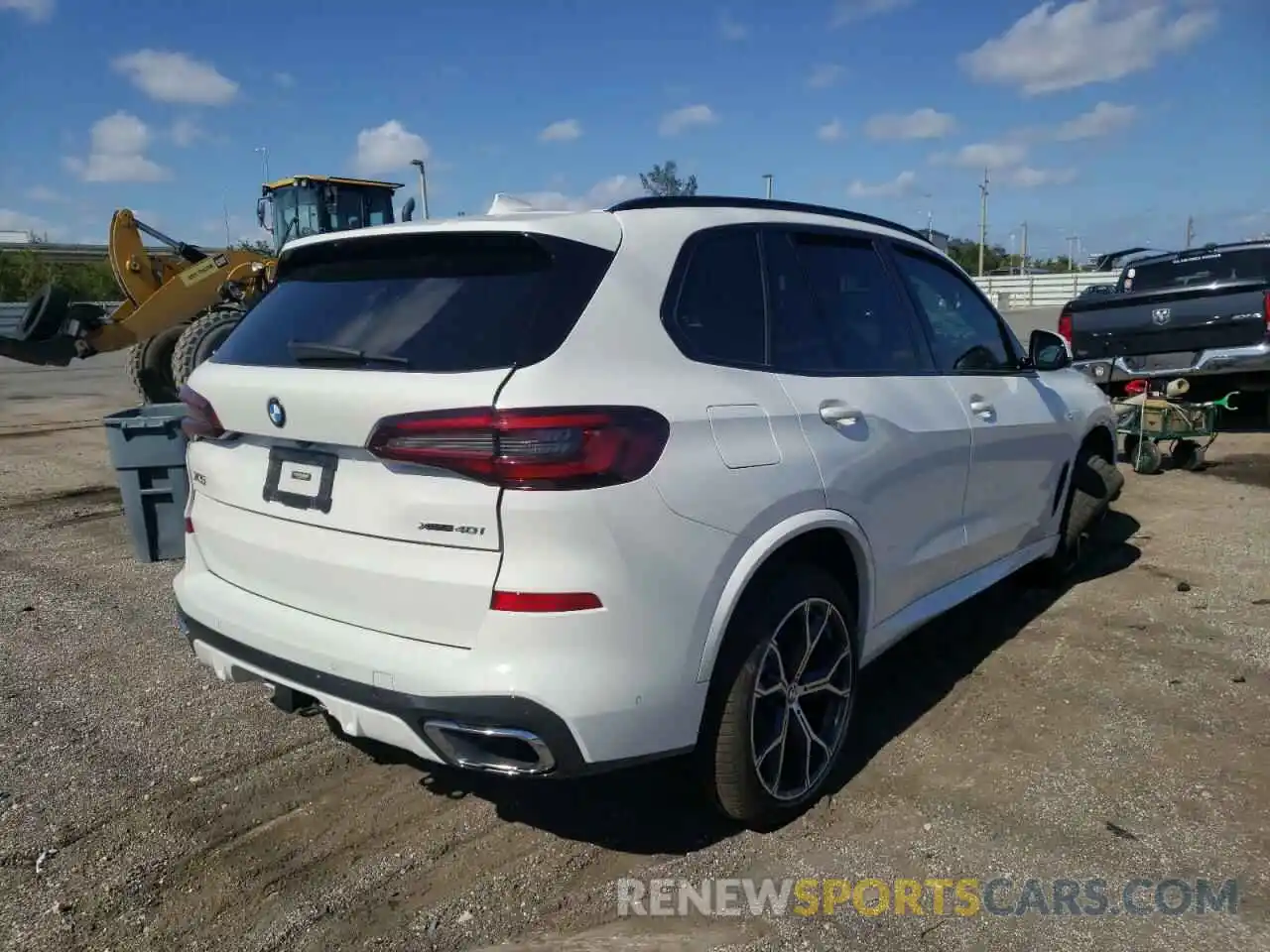 4 Photograph of a damaged car 5UXCR6C04M9G29314 BMW X5 2021