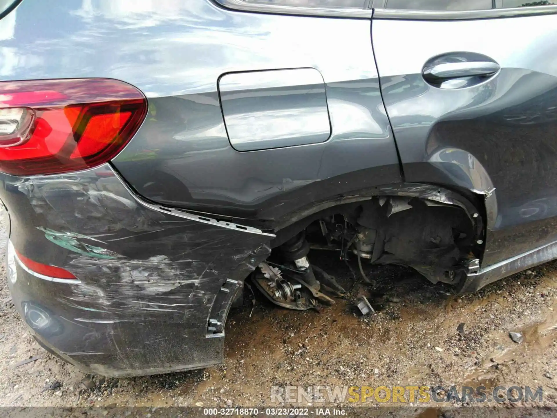 6 Photograph of a damaged car 5UXCR6C04M9H72019 BMW X5 2021