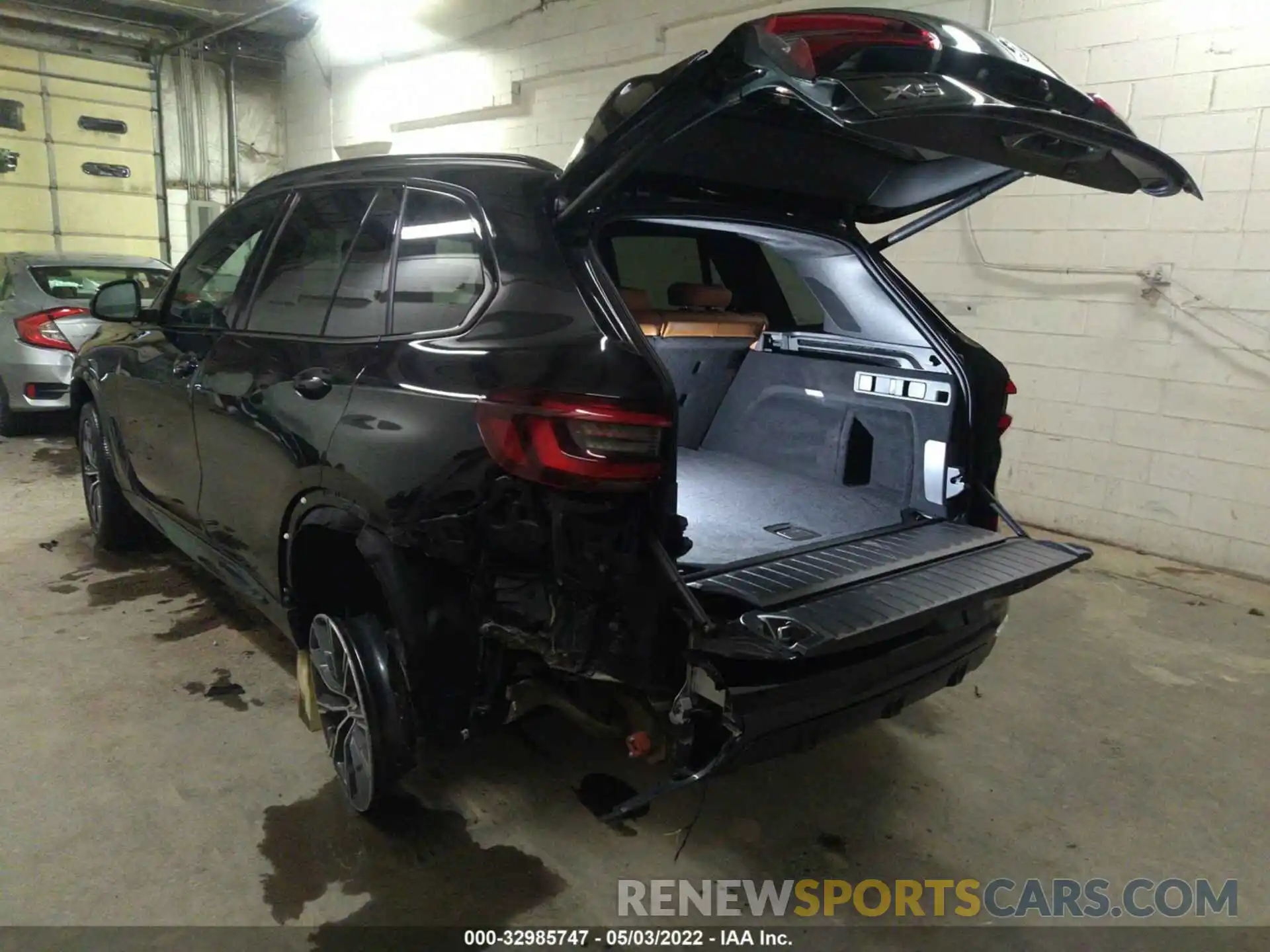 3 Photograph of a damaged car 5UXCR6C05M9F09232 BMW X5 2021