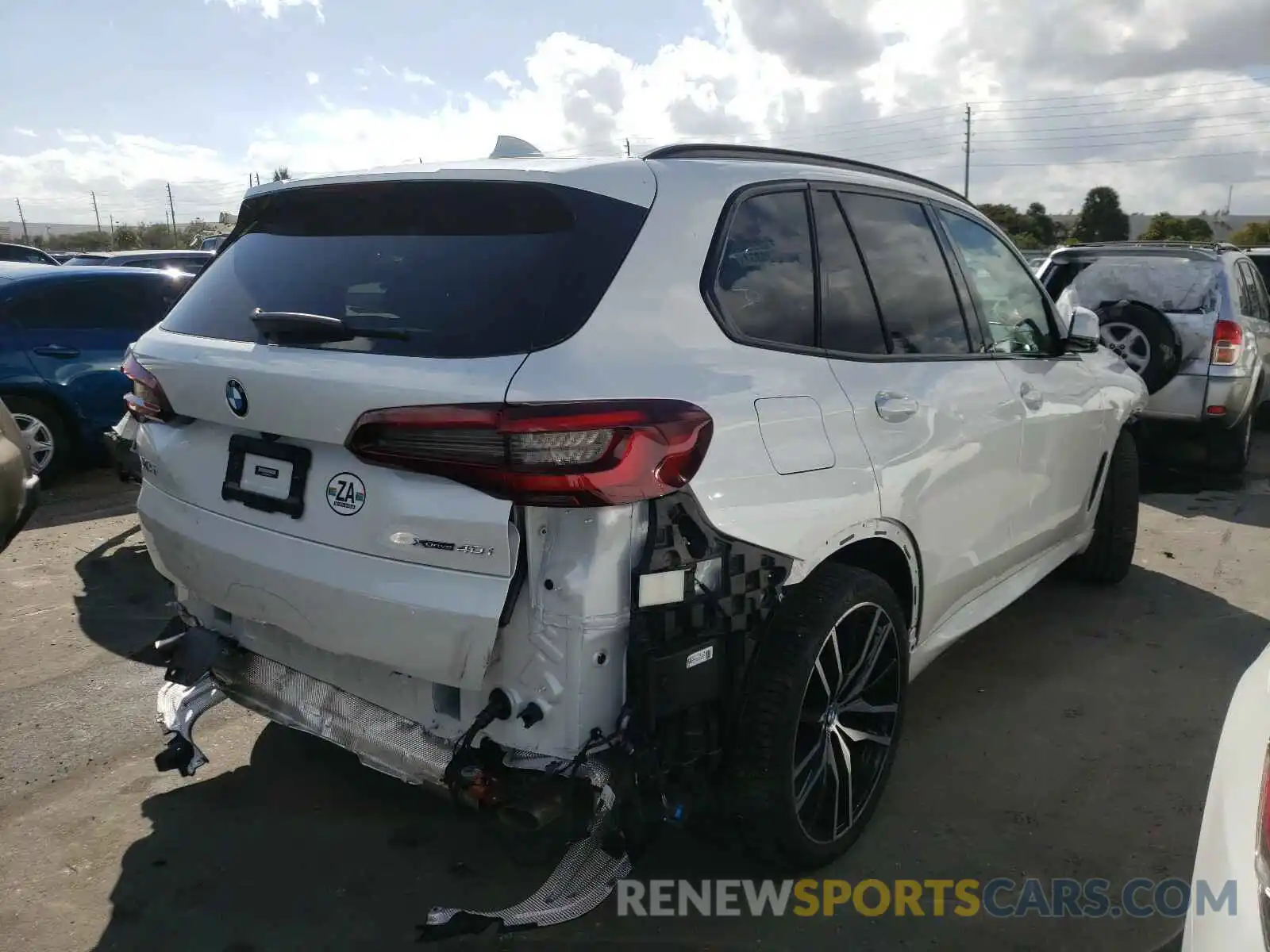 4 Photograph of a damaged car 5UXCR6C05M9F30212 BMW X5 2021