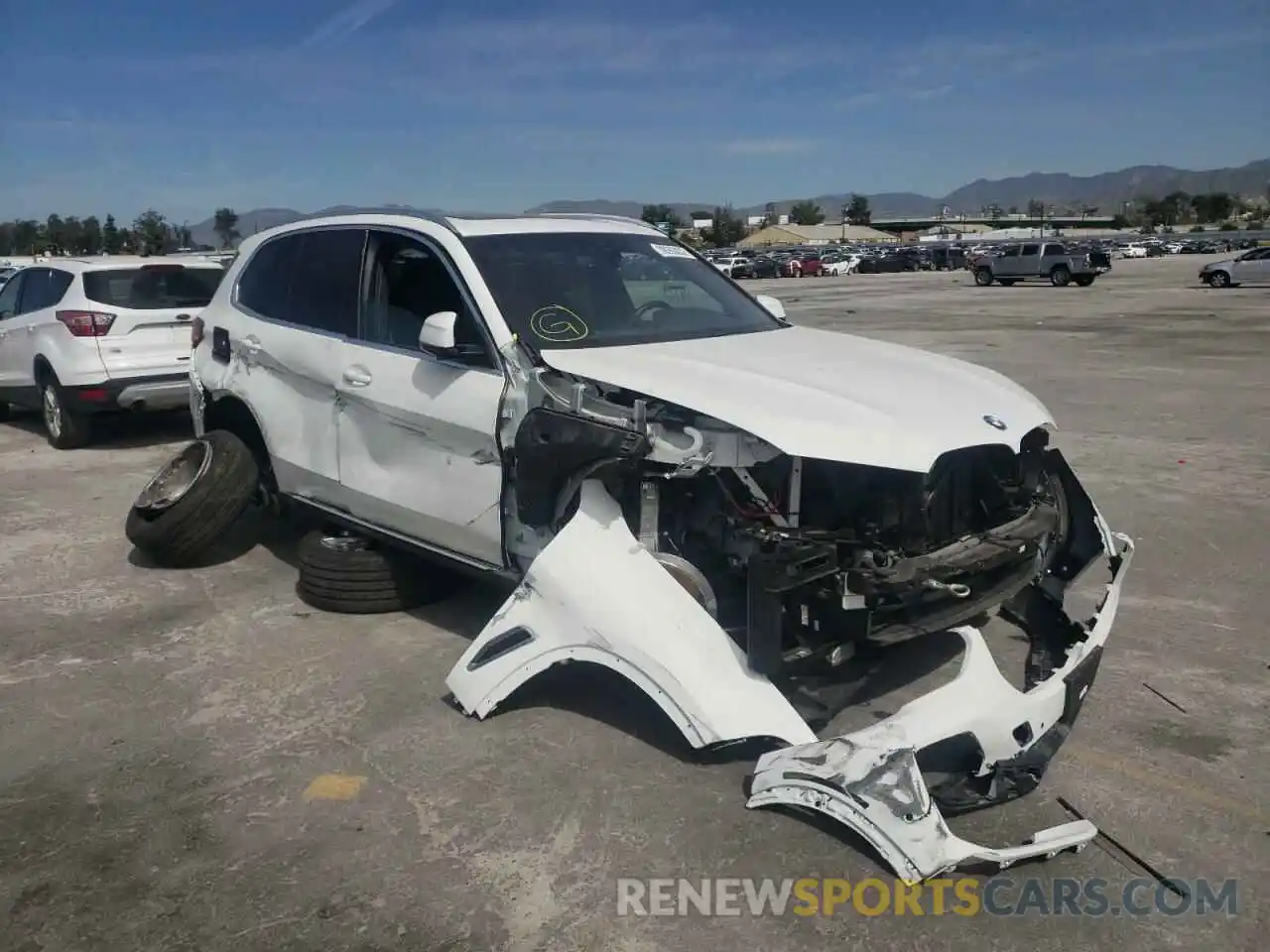 1 Photograph of a damaged car 5UXCR6C05M9F32106 BMW X5 2021