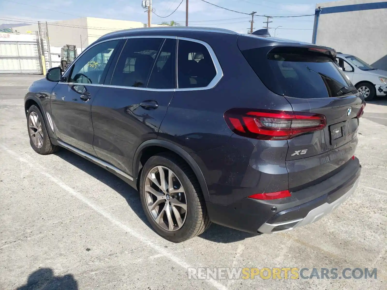 3 Photograph of a damaged car 5UXCR6C05M9F41016 BMW X5 2021