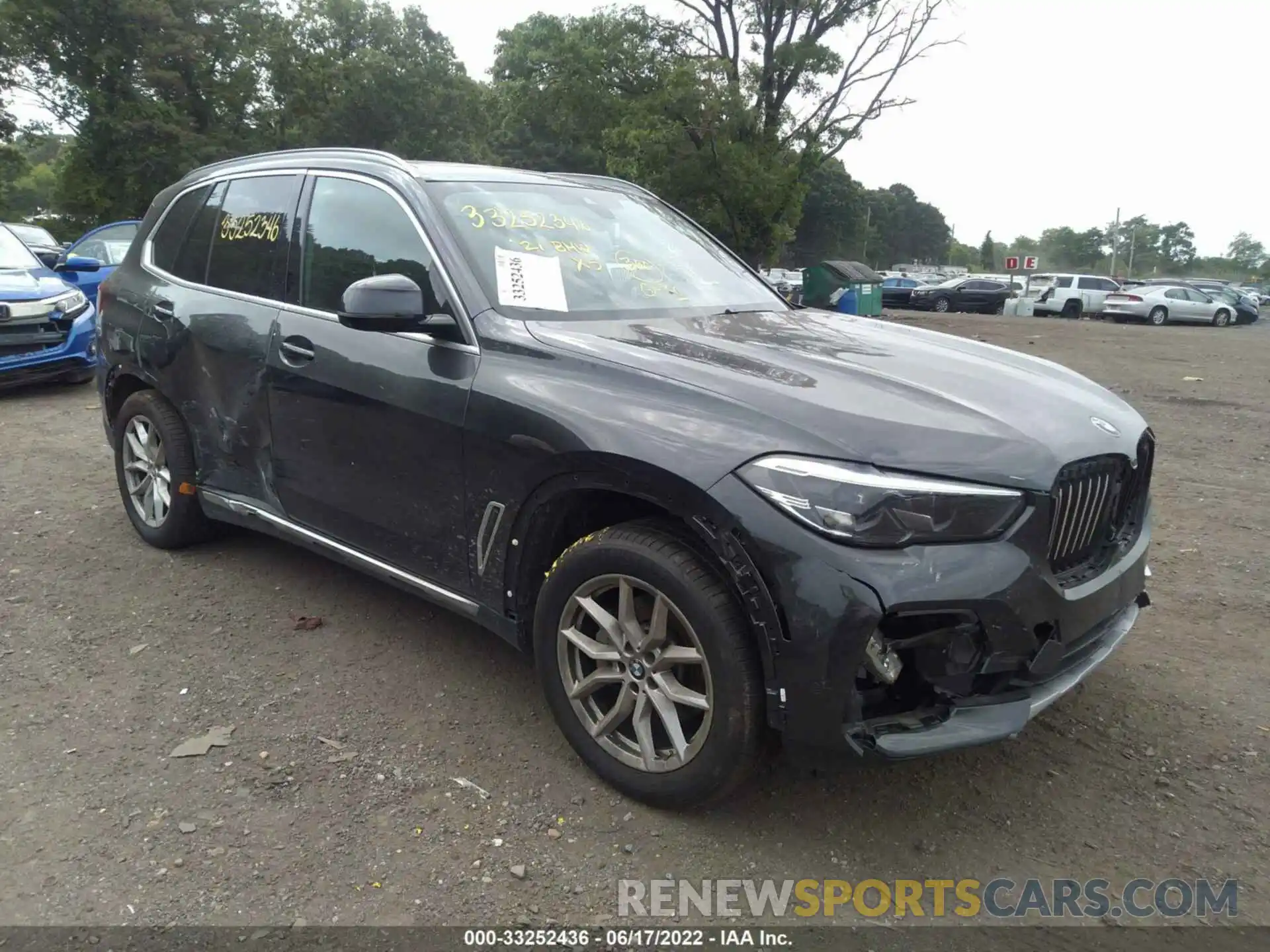 1 Photograph of a damaged car 5UXCR6C05M9F47446 BMW X5 2021