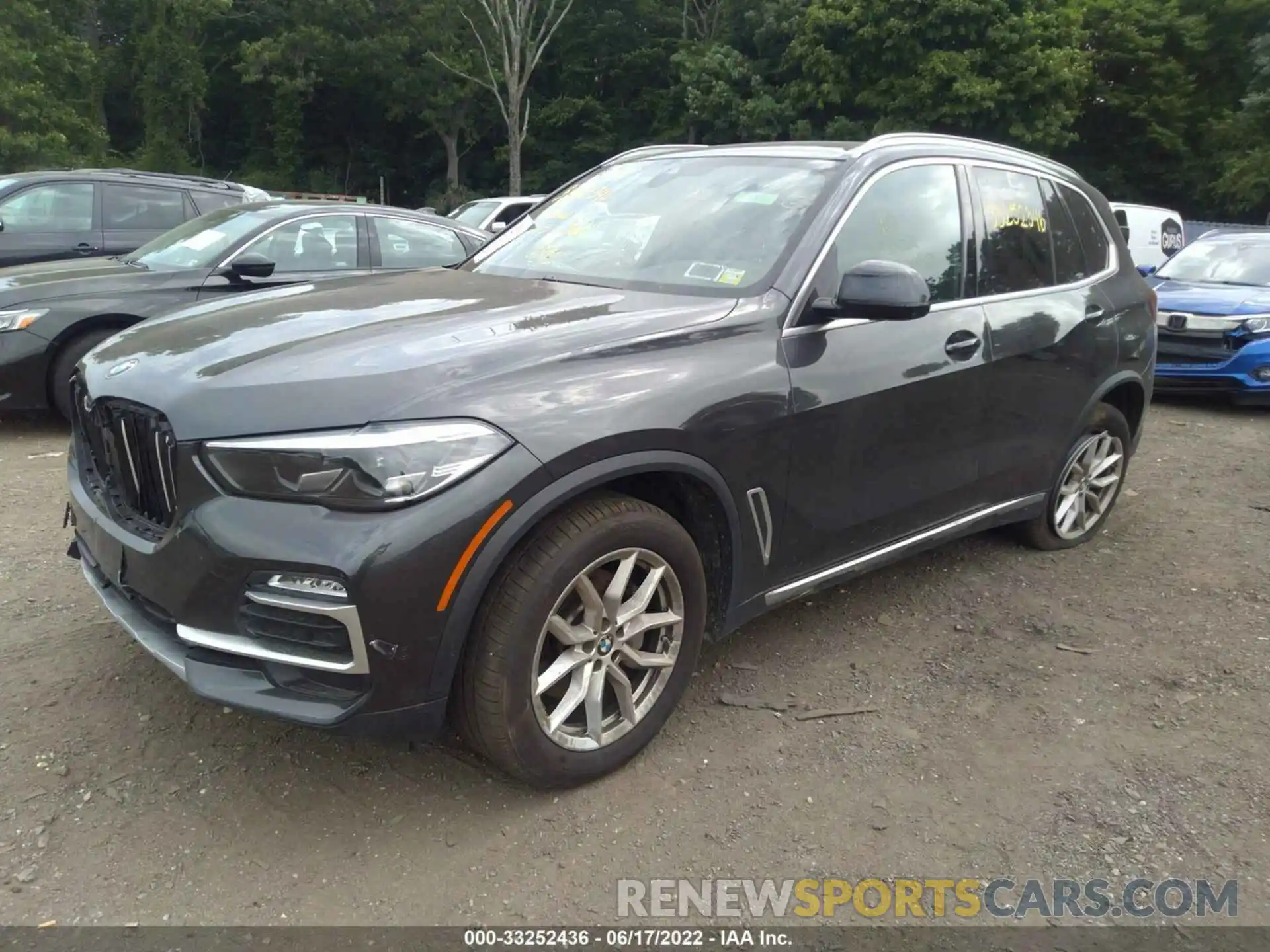 2 Photograph of a damaged car 5UXCR6C05M9F47446 BMW X5 2021