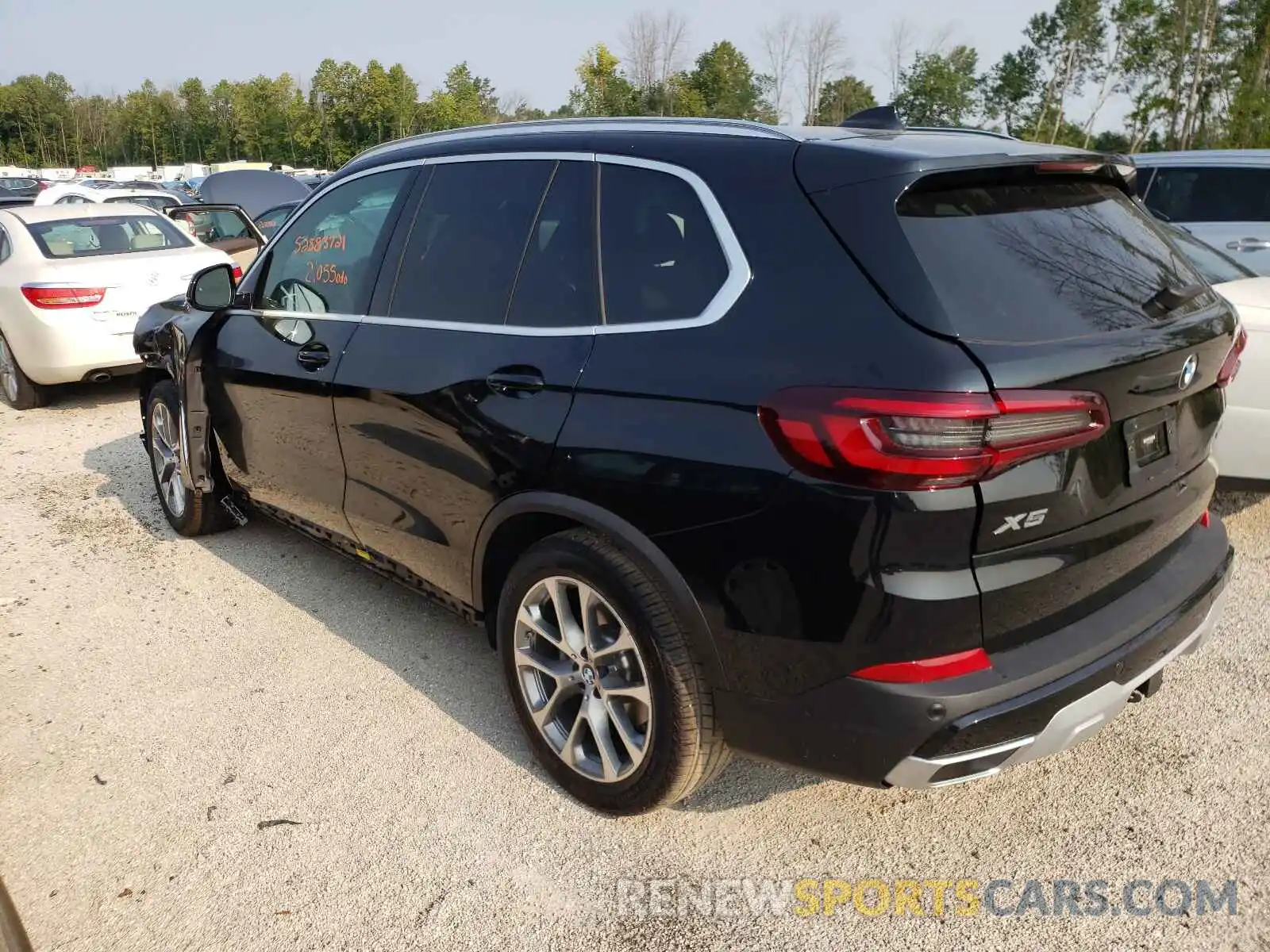 3 Фотография поврежденного автомобиля 5UXCR6C05M9F81306 BMW X5 2021