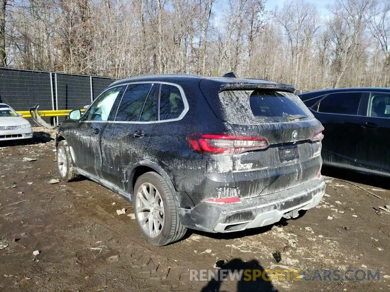 3 Photograph of a damaged car 5UXCR6C05M9G16569 BMW X5 2021