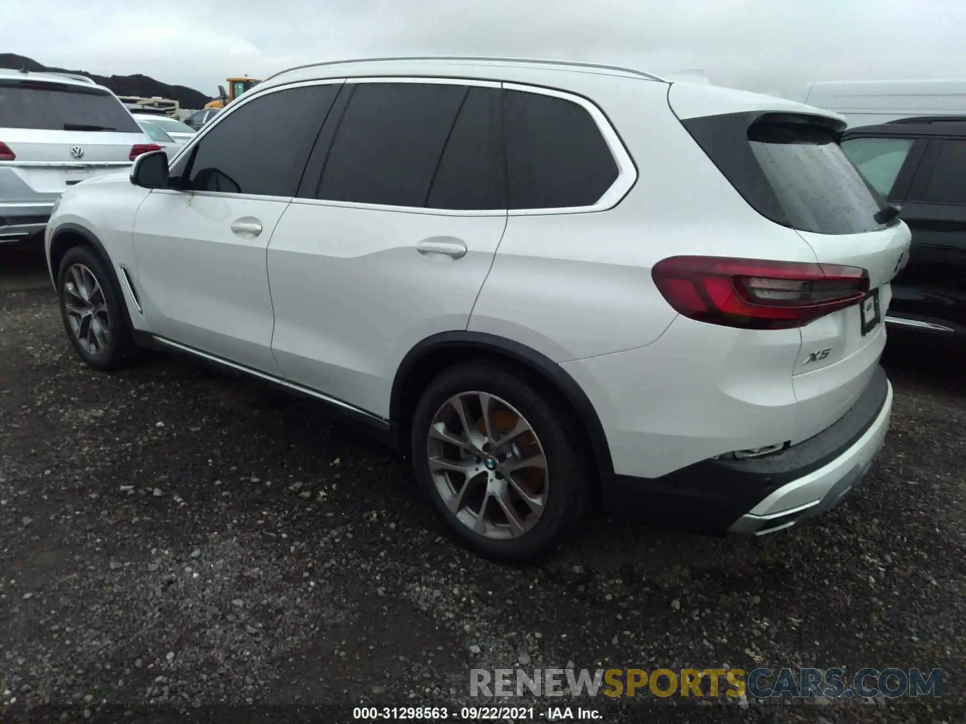 3 Фотография поврежденного автомобиля 5UXCR6C05M9H44827 BMW X5 2021