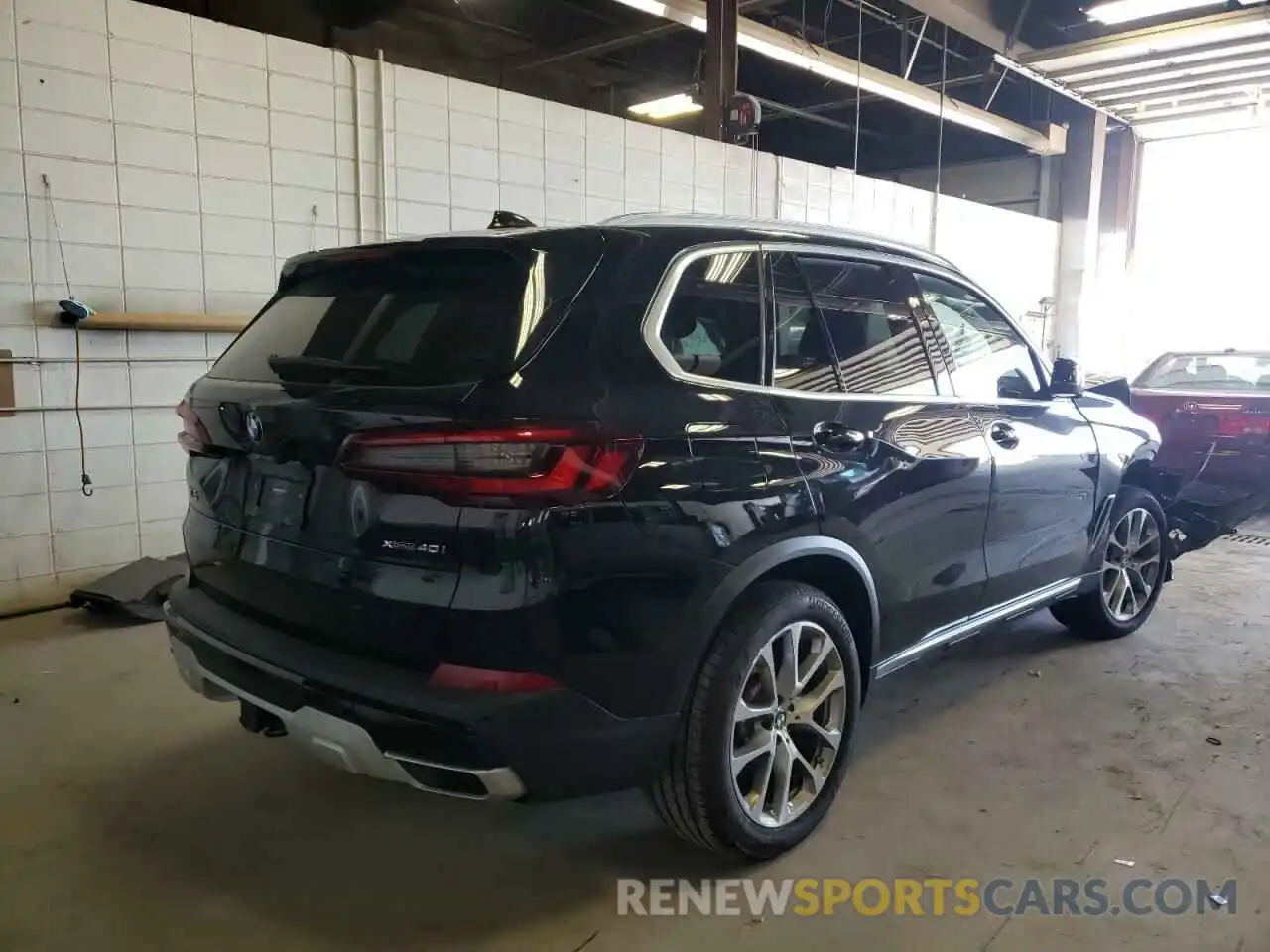 4 Фотография поврежденного автомобиля 5UXCR6C06M9E91596 BMW X5 2021