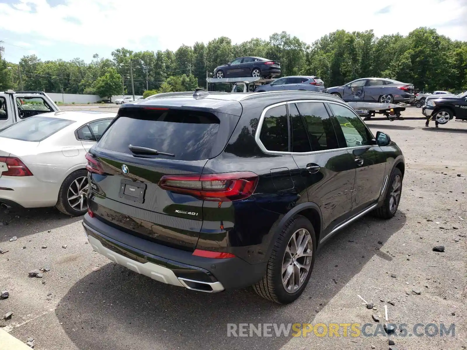 4 Photograph of a damaged car 5UXCR6C06M9G68275 BMW X5 2021