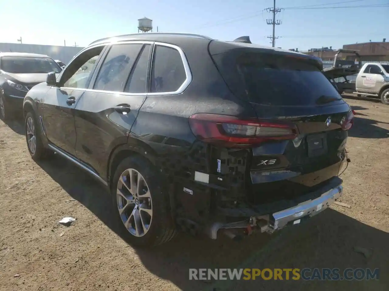 3 Photograph of a damaged car 5UXCR6C07M9E43881 BMW X5 2021