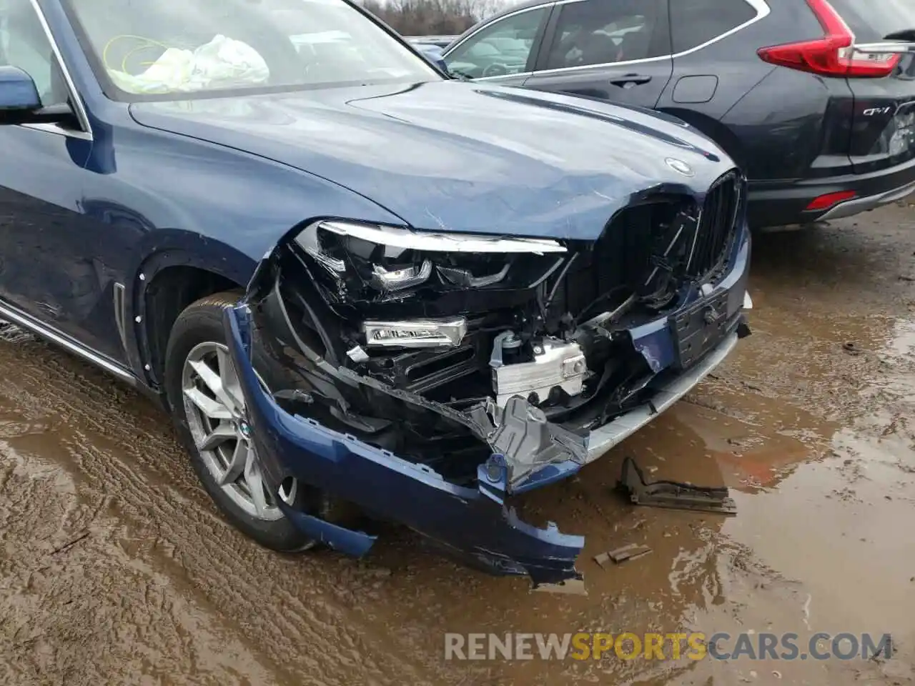 9 Photograph of a damaged car 5UXCR6C07M9F25111 BMW X5 2021