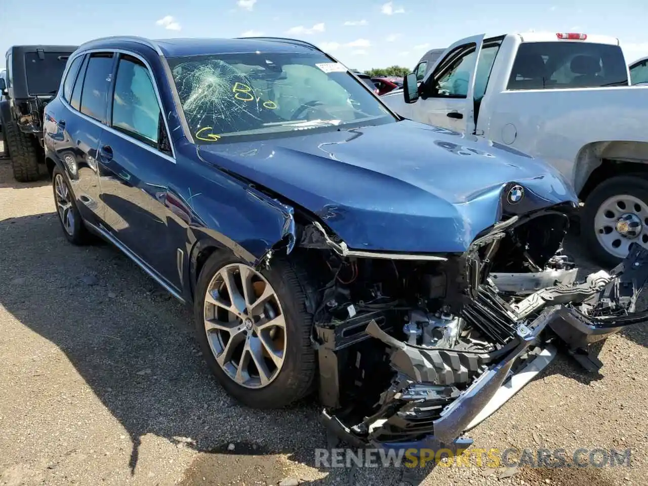 1 Photograph of a damaged car 5UXCR6C07M9F28784 BMW X5 2021