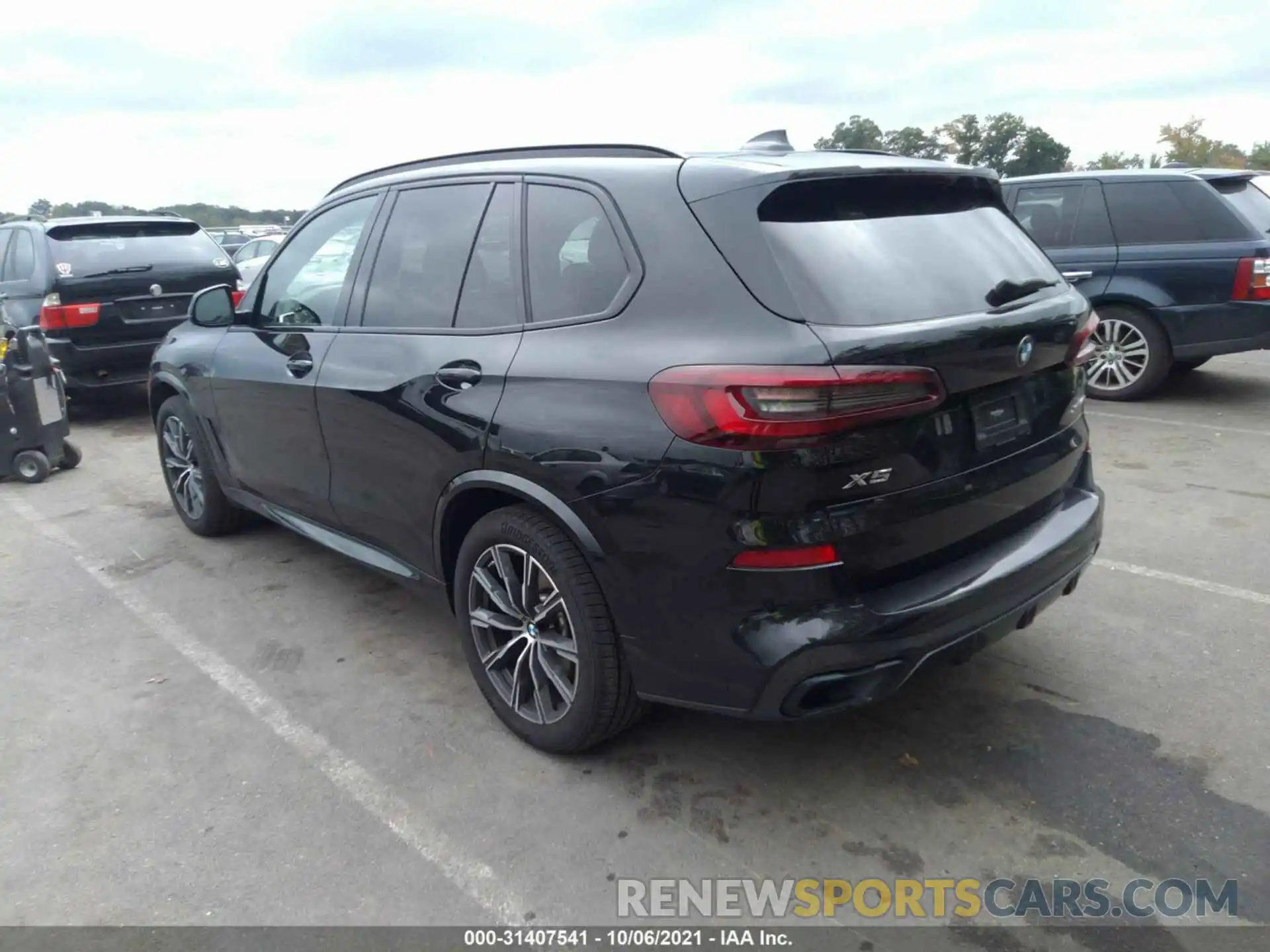 3 Фотография поврежденного автомобиля 5UXCR6C07M9F35282 BMW X5 2021