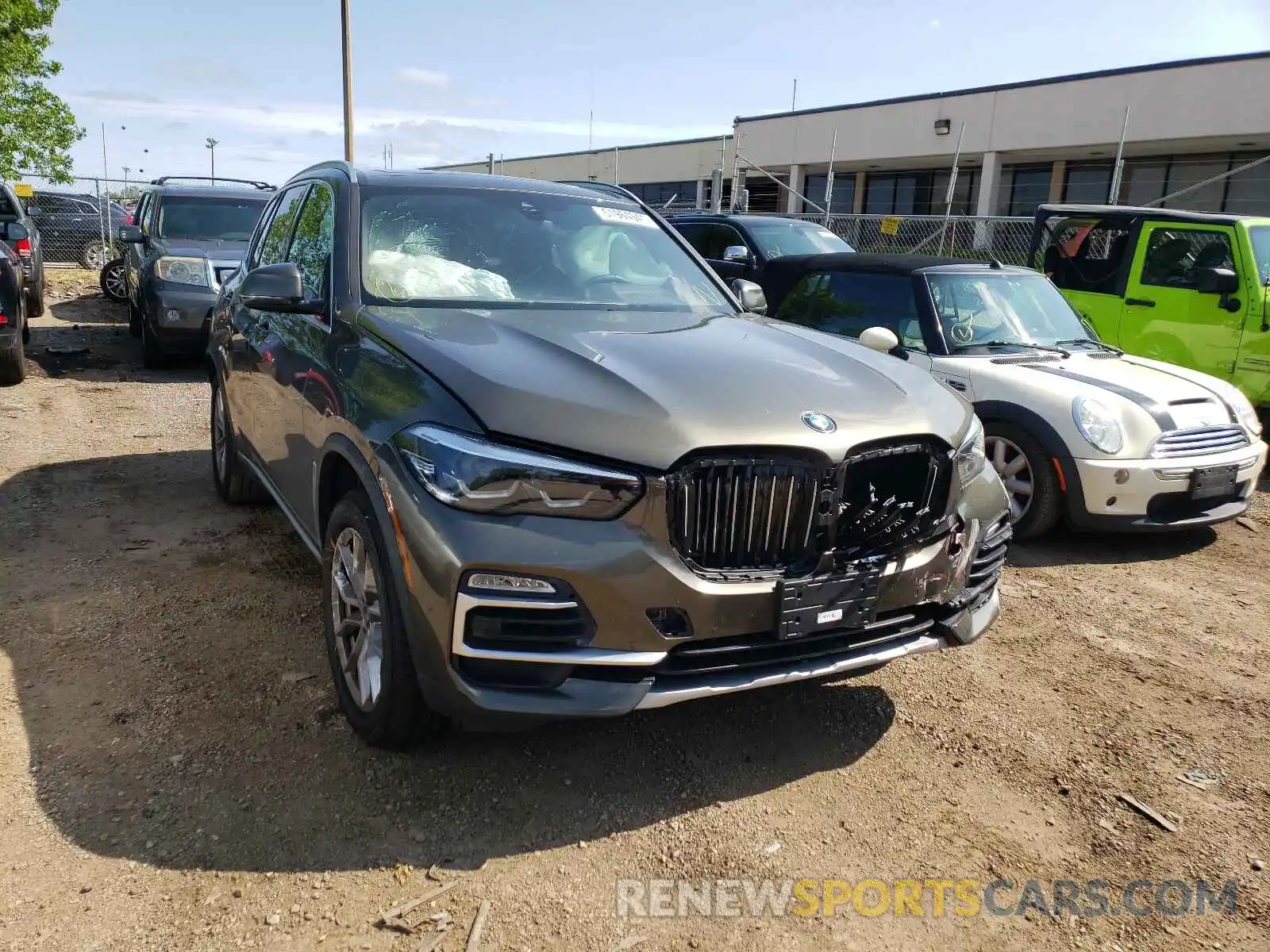 1 Фотография поврежденного автомобиля 5UXCR6C07M9F35668 BMW X5 2021