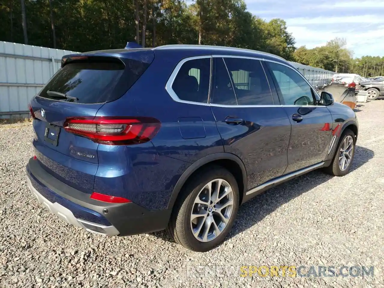 4 Photograph of a damaged car 5UXCR6C07M9F36075 BMW X5 2021