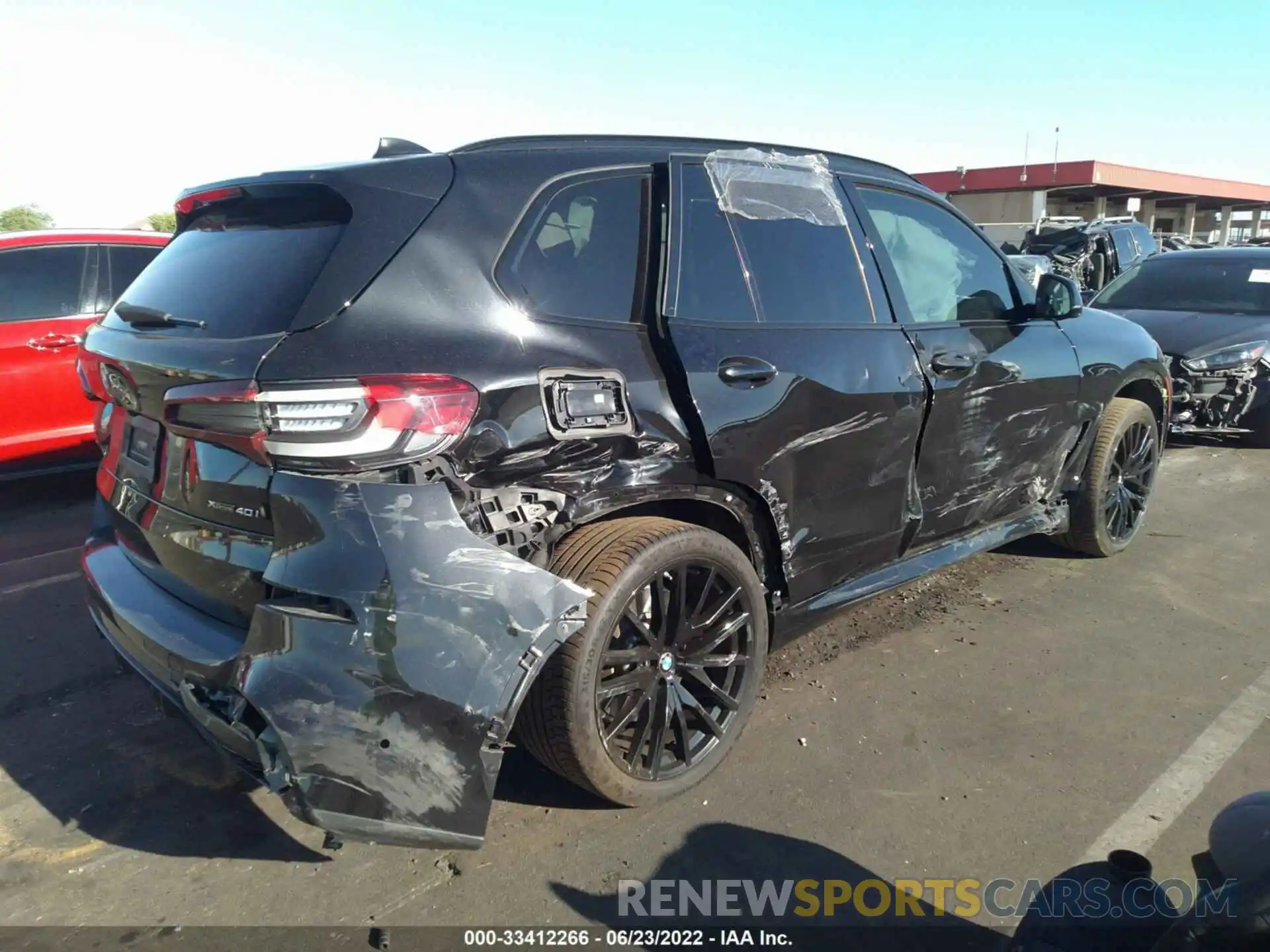 4 Photograph of a damaged car 5UXCR6C08M9E03292 BMW X5 2021