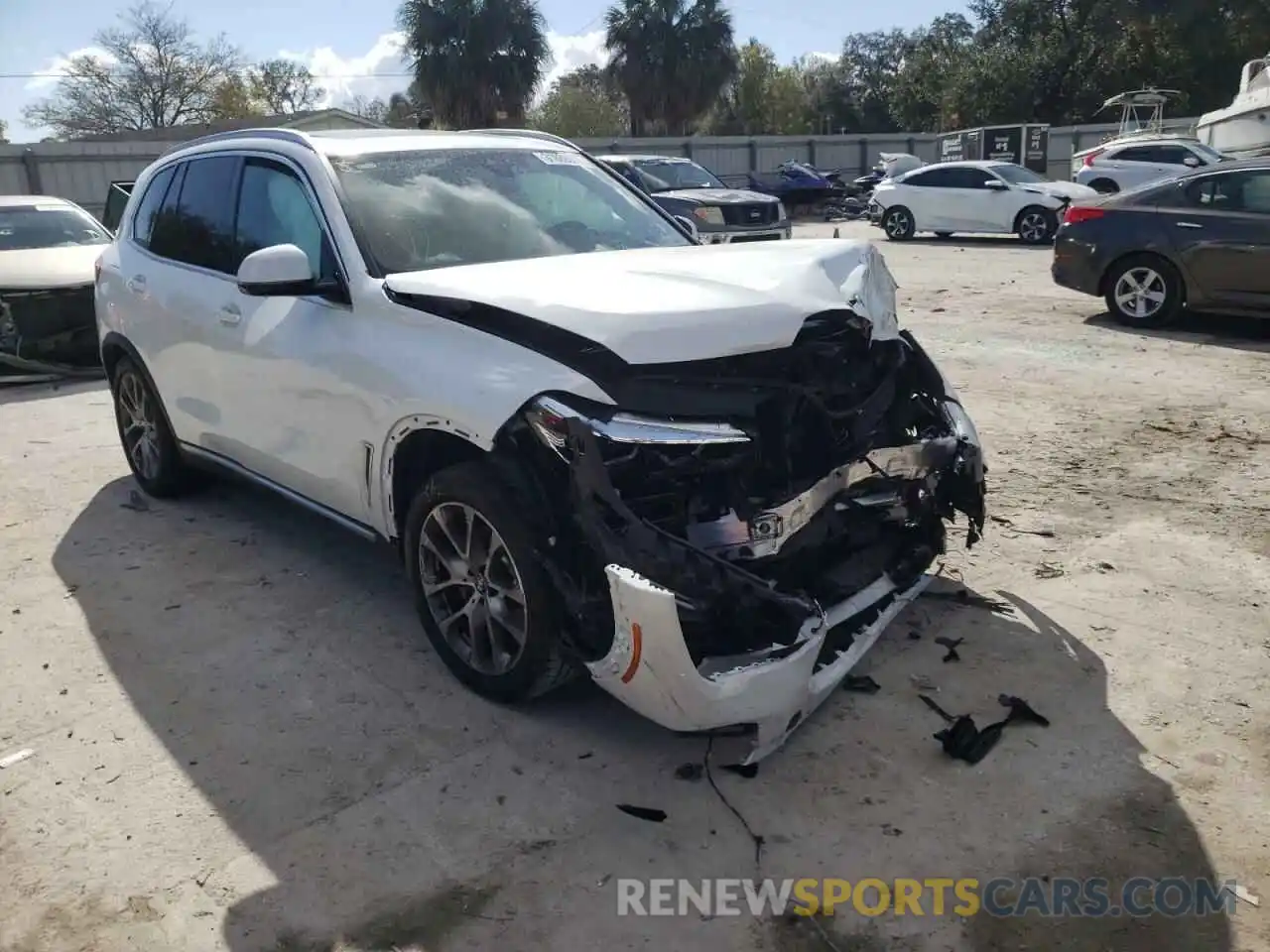 1 Photograph of a damaged car 5UXCR6C08M9E55649 BMW X5 2021