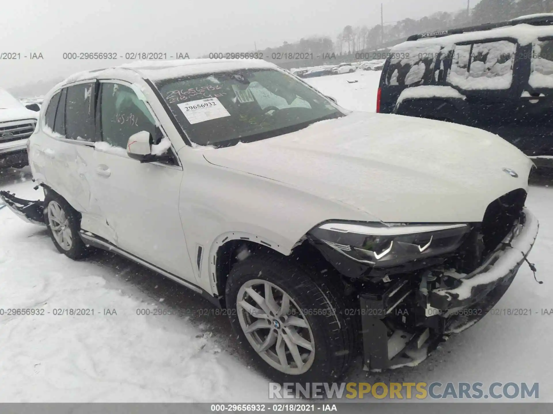 1 Photograph of a damaged car 5UXCR6C08M9F26672 BMW X5 2021