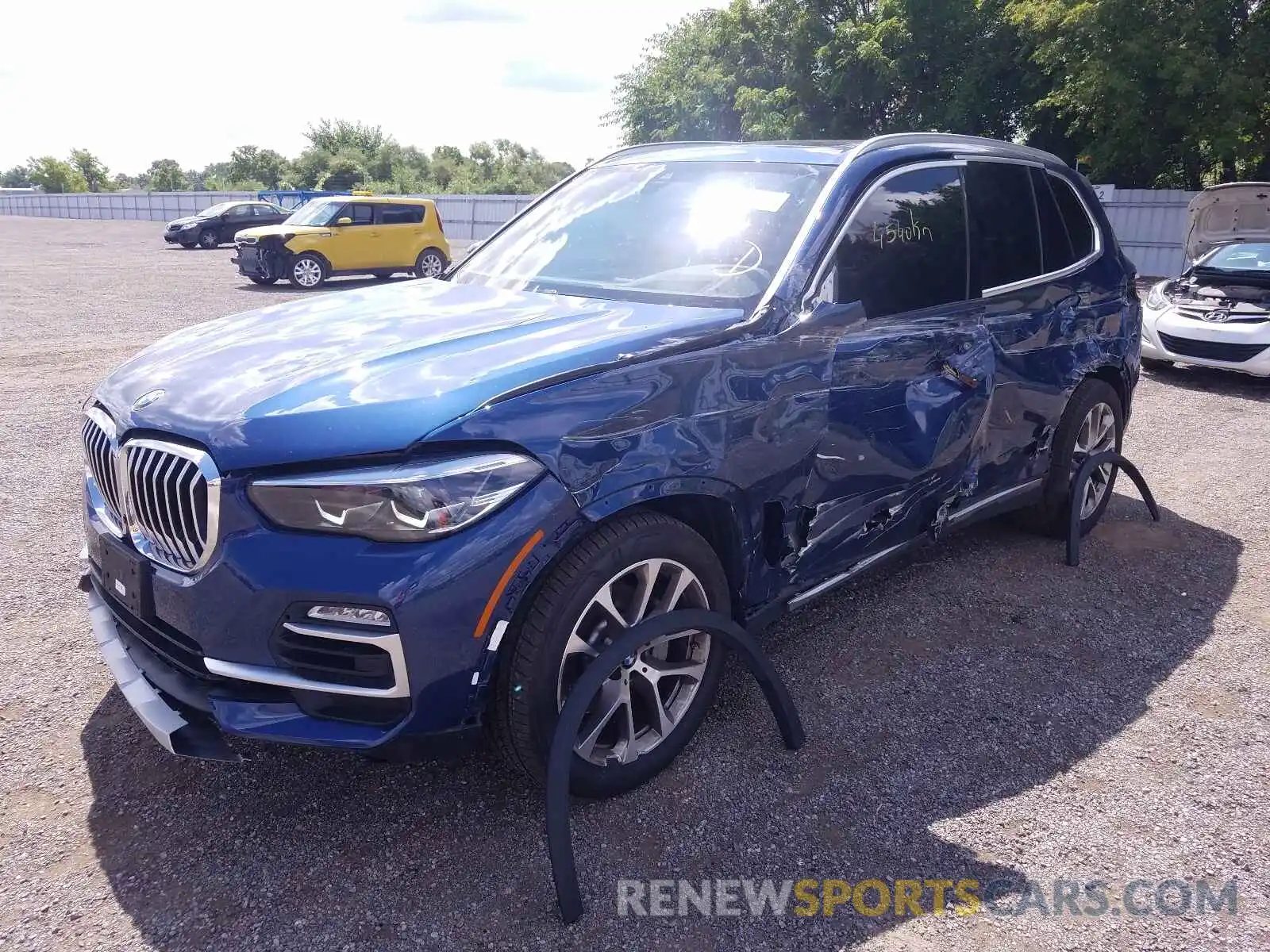 2 Photograph of a damaged car 5UXCR6C08M9G07980 BMW X5 2021