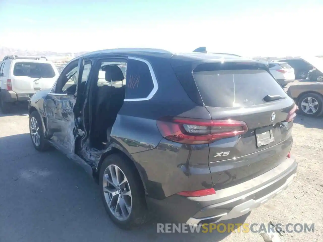 3 Фотография поврежденного автомобиля 5UXCR6C08M9G98104 BMW X5 2021