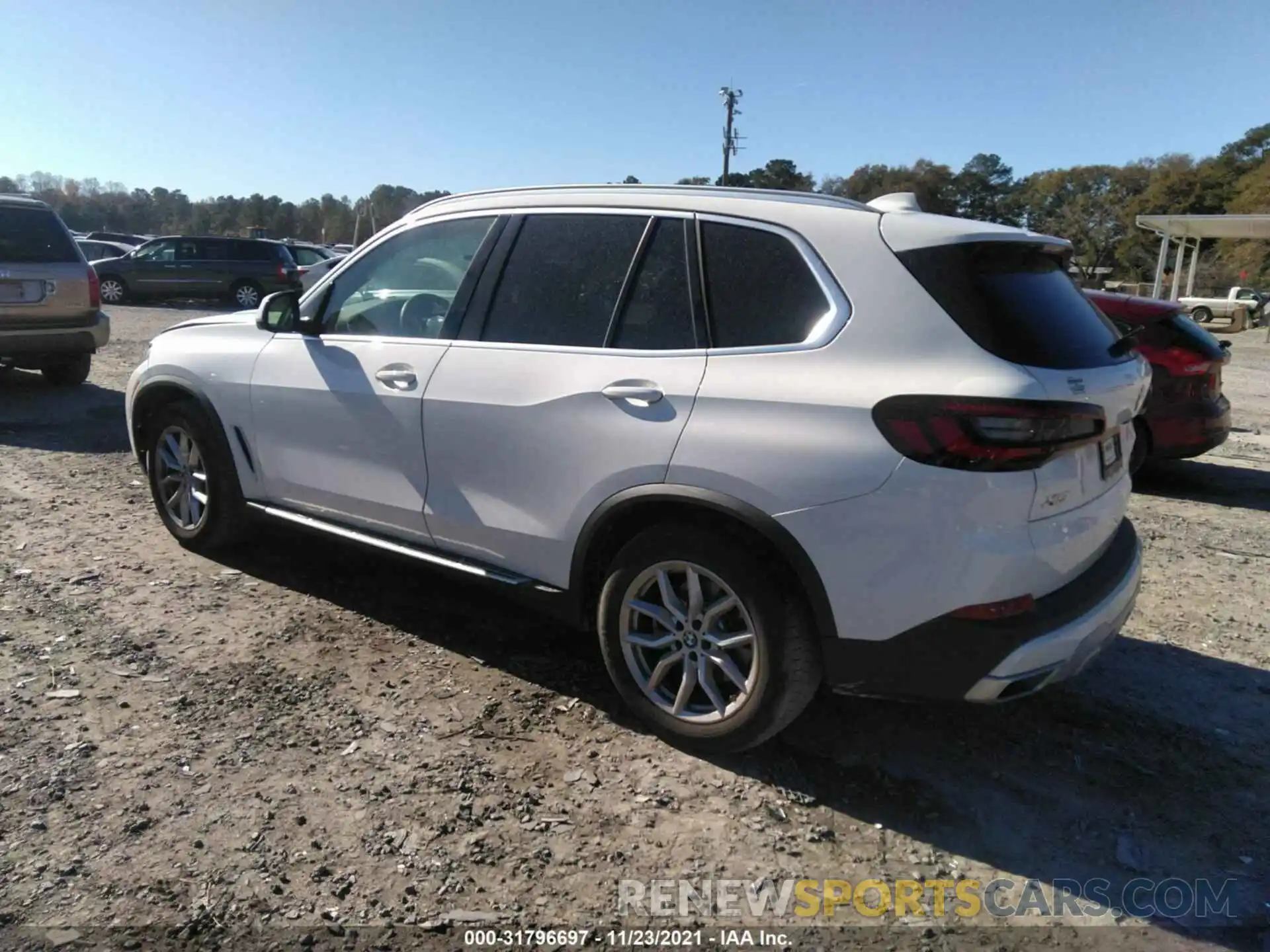 3 Photograph of a damaged car 5UXCR6C08M9H03186 BMW X5 2021