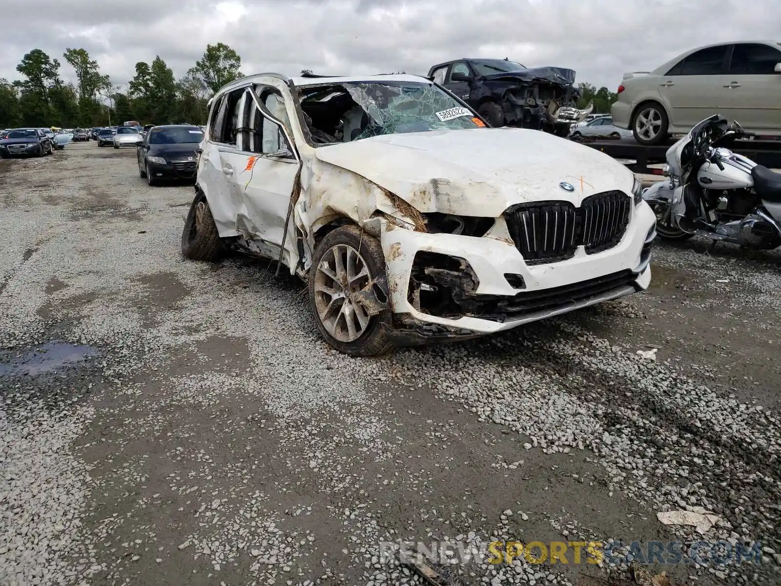 1 Photograph of a damaged car 5UXCR6C08M9H11370 BMW X5 2021