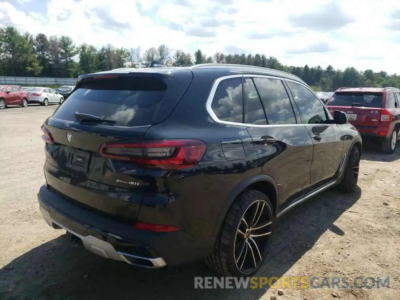 4 Photograph of a damaged car 5UXCR6C08M9H68779 BMW X5 2021