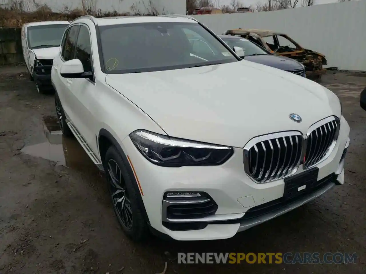 1 Photograph of a damaged car 5UXCR6C09M9E05357 BMW X5 2021