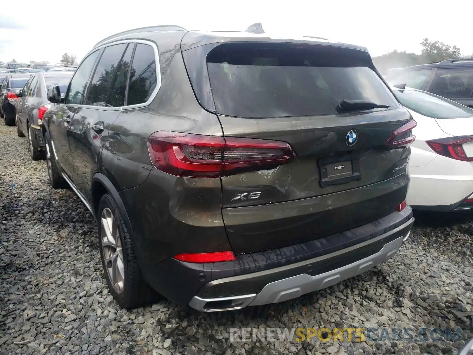 3 Фотография поврежденного автомобиля 5UXCR6C09M9E28881 BMW X5 2021