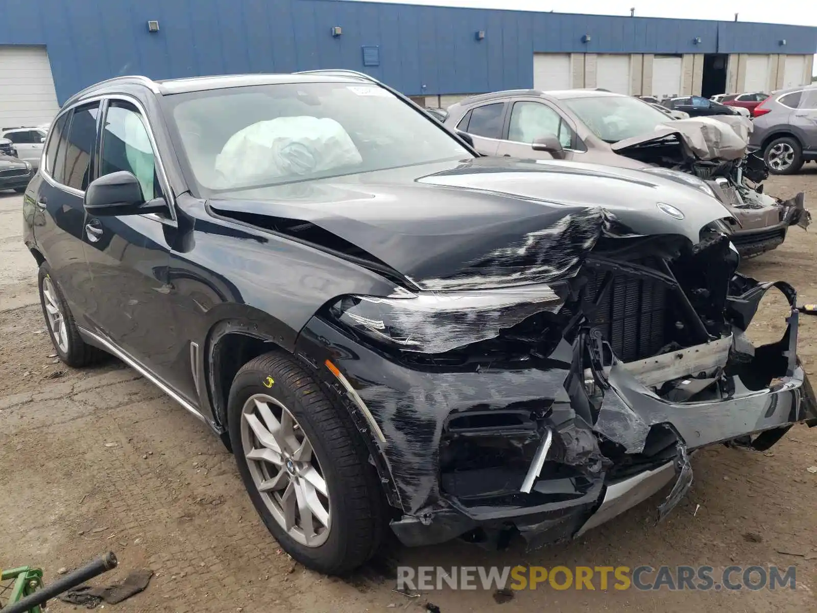 1 Photograph of a damaged car 5UXCR6C09M9F76383 BMW X5 2021