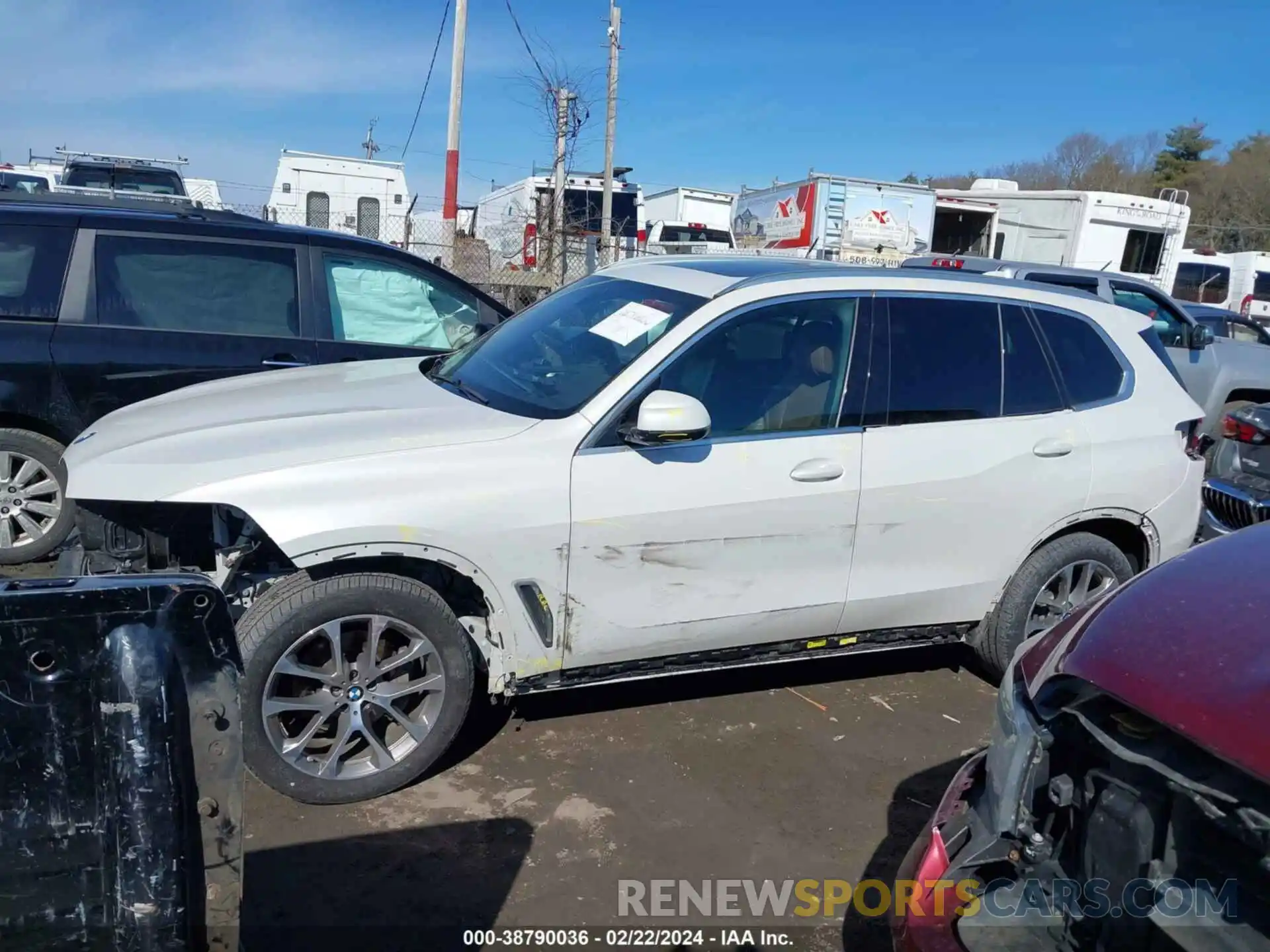 15 Фотография поврежденного автомобиля 5UXCR6C09M9G21614 BMW X5 2021